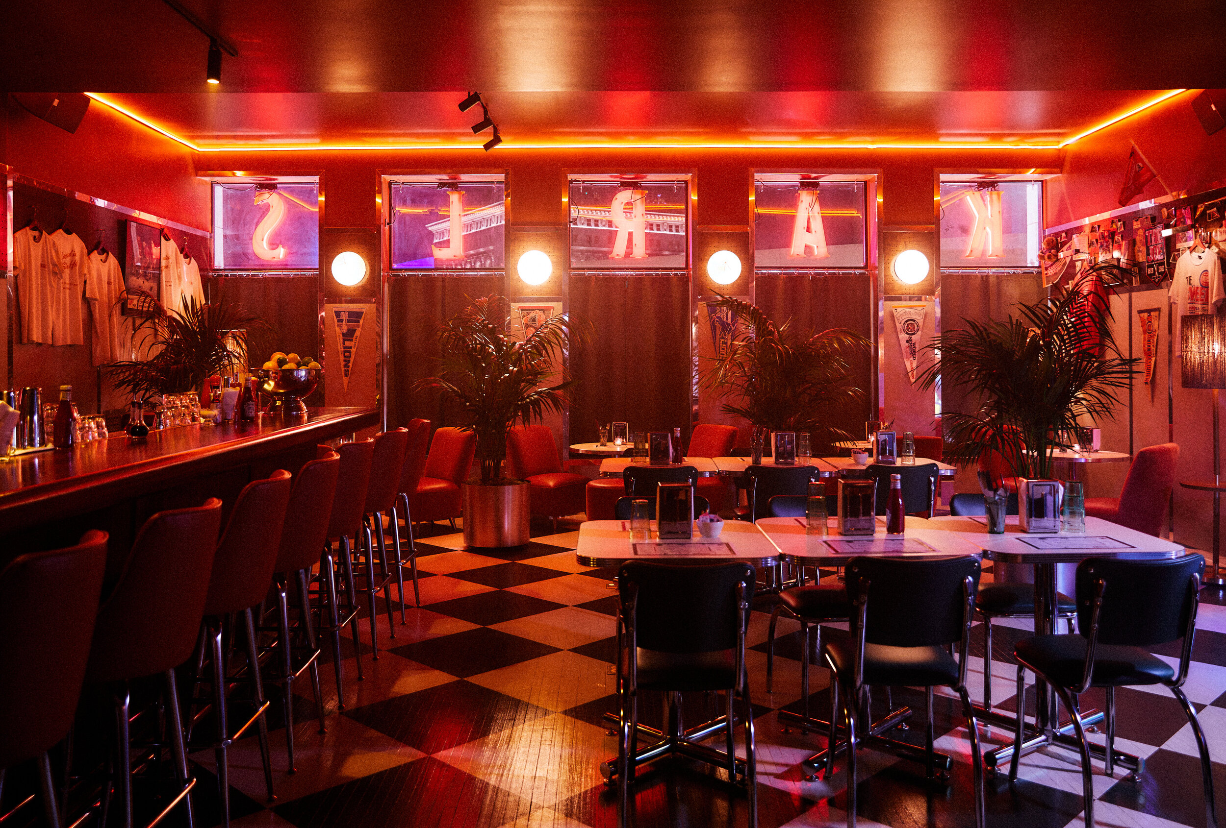 eq1L4hsg.jpg