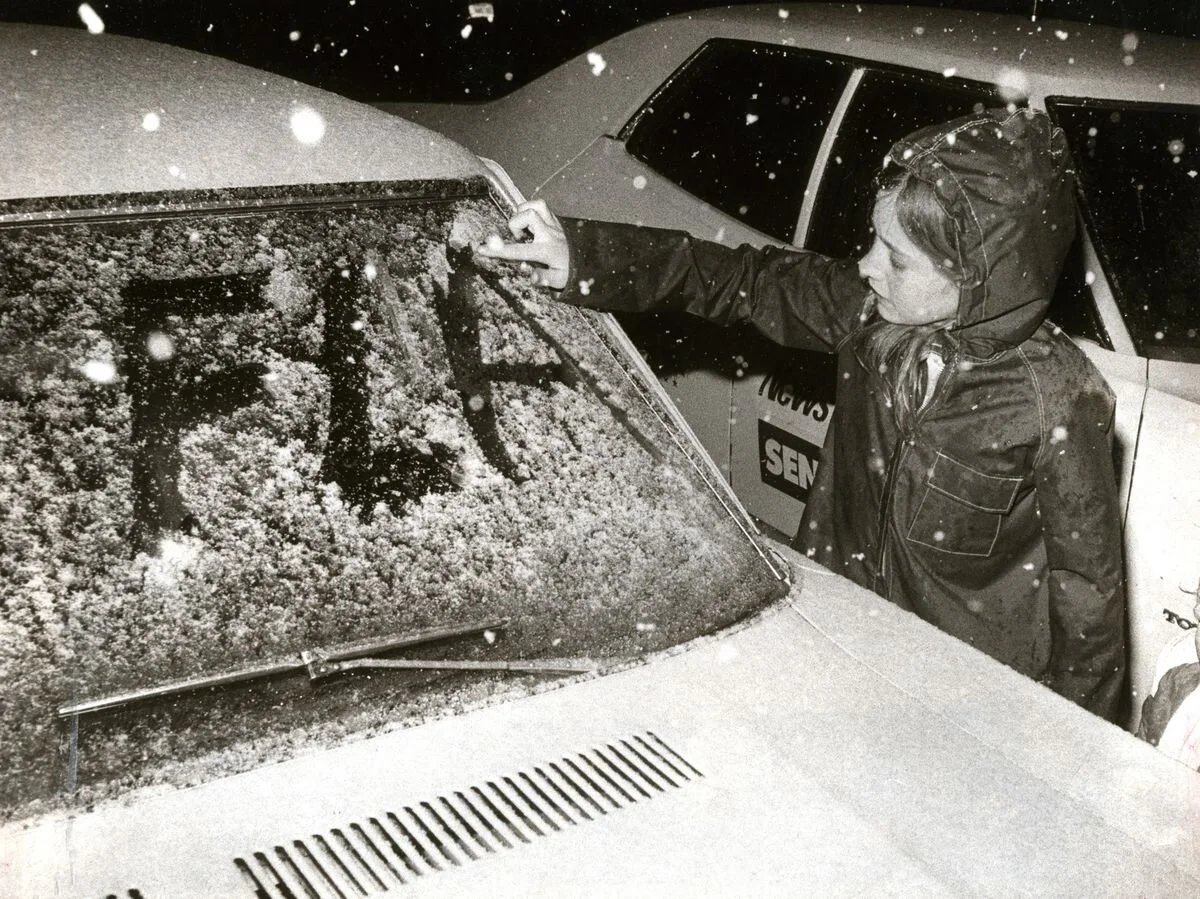 EP  37. LET IT SNOW .jpg