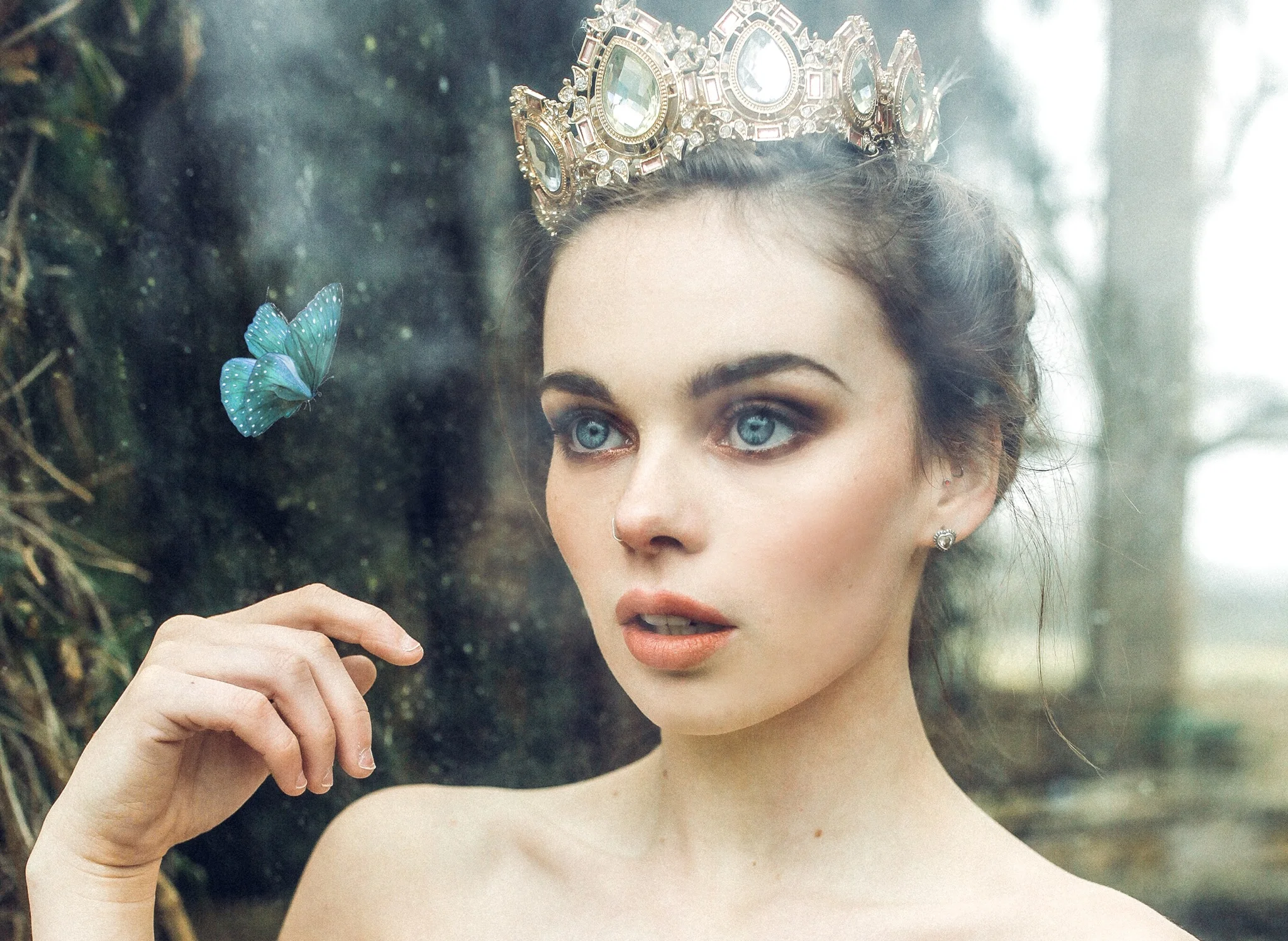 http://www.rosiehardy.com