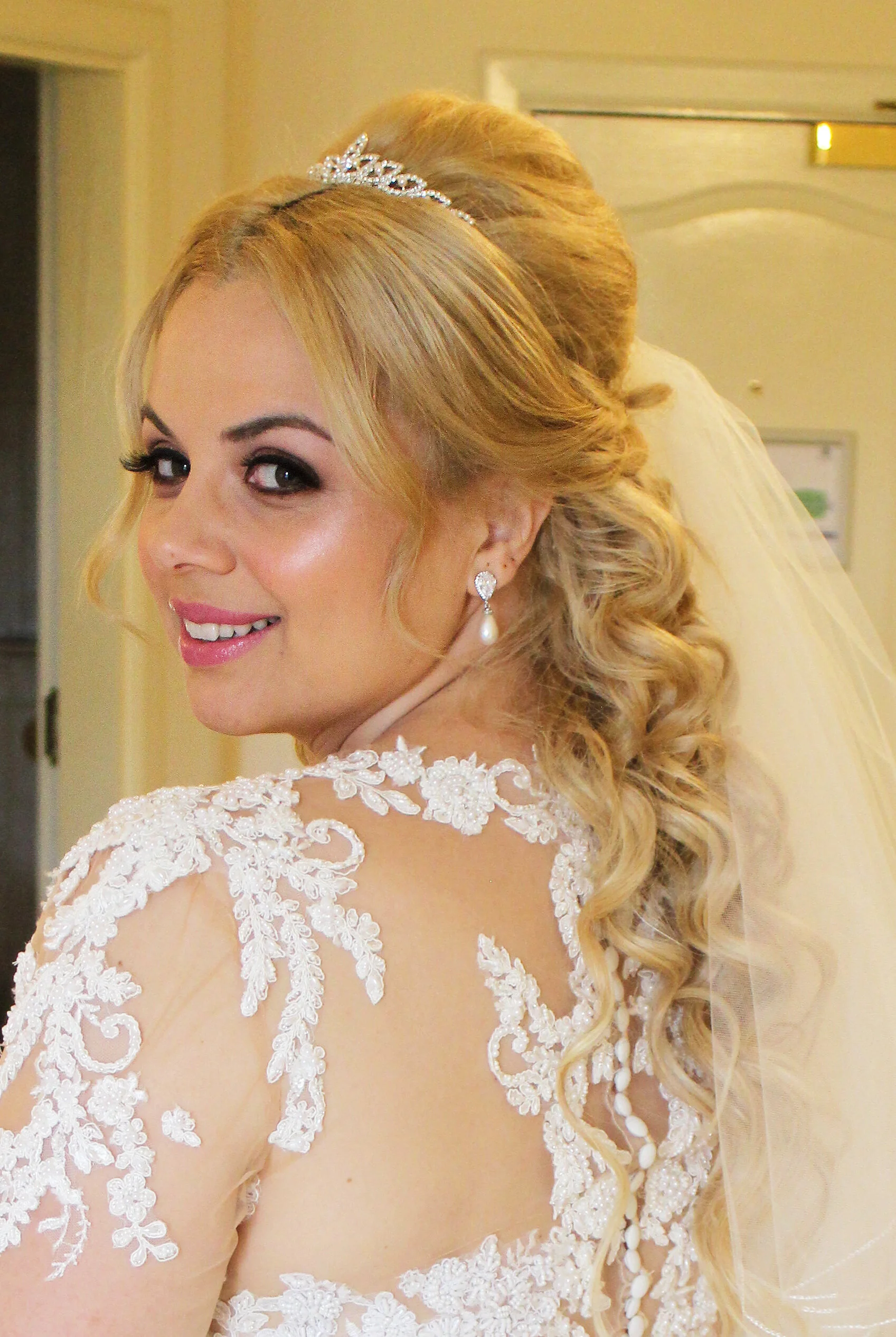 Birmingham Hair and Makeup Artist Specialising in Bridal and Wedding