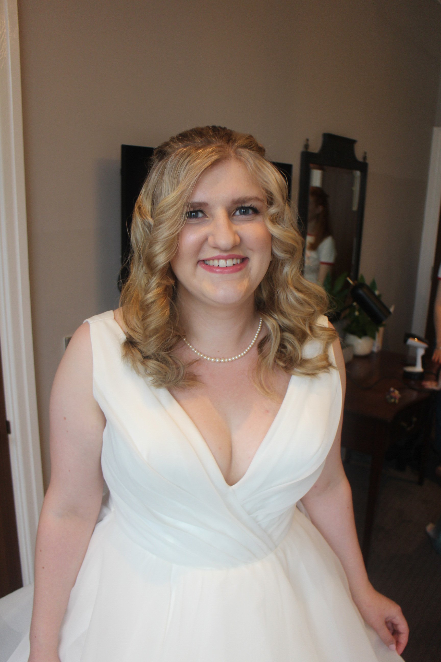 Birmingham Hair and Makeup Artist Specialising in Bridal and Wedding