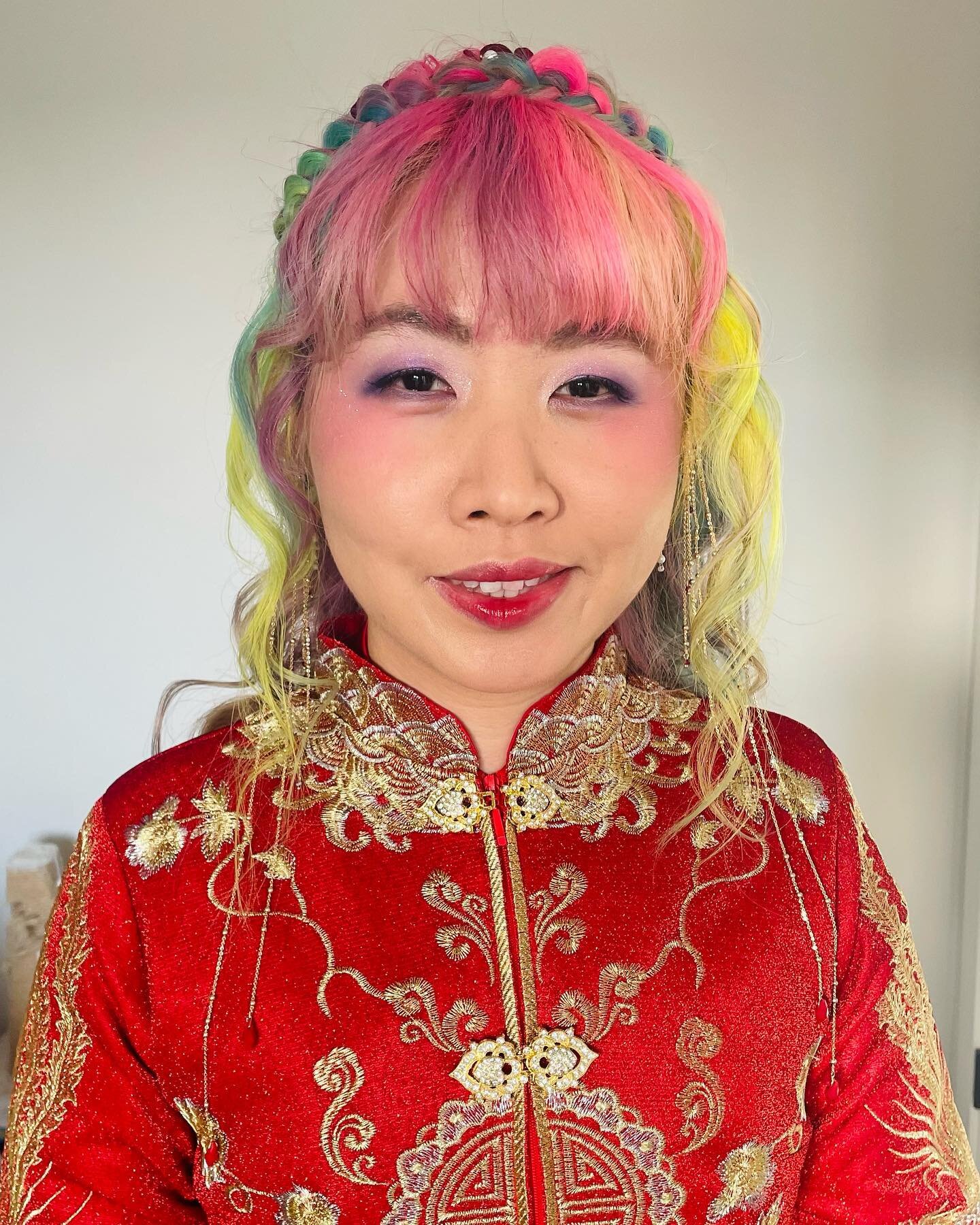 A wonderful colourful way to start my new year with Angela . #hairandmakeup #birminghamhairandmakeupartist #chinesewedding #birminghamchinesewedding #colourfulhair #colourhairbride #colour by @riibendz