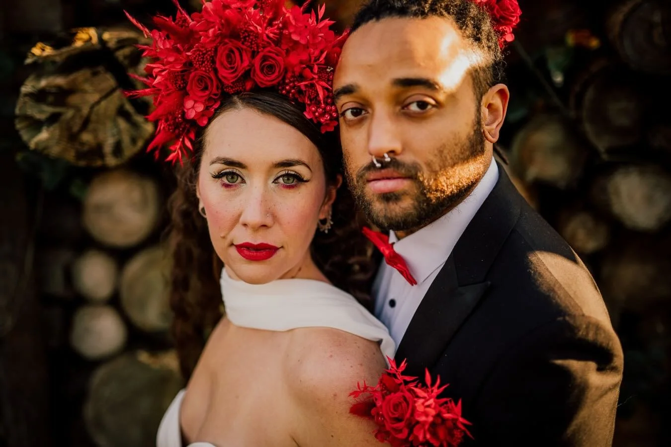 Awesome shoot with some amazing suppliers the other week . This is one of my favourite pics. 🌹
😍🥰😘
Concept and photography @dearestlovephotography 
Venue @bennetts_willow_barn_weddings 
Styling @valentineweddingdecor 
Flowers @mayrosefloral 
Hair