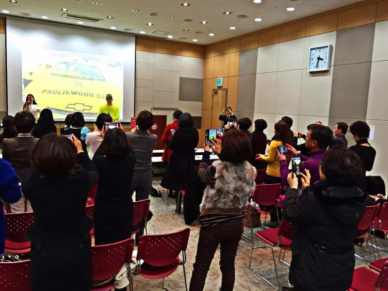 happy koreans 007.jpg