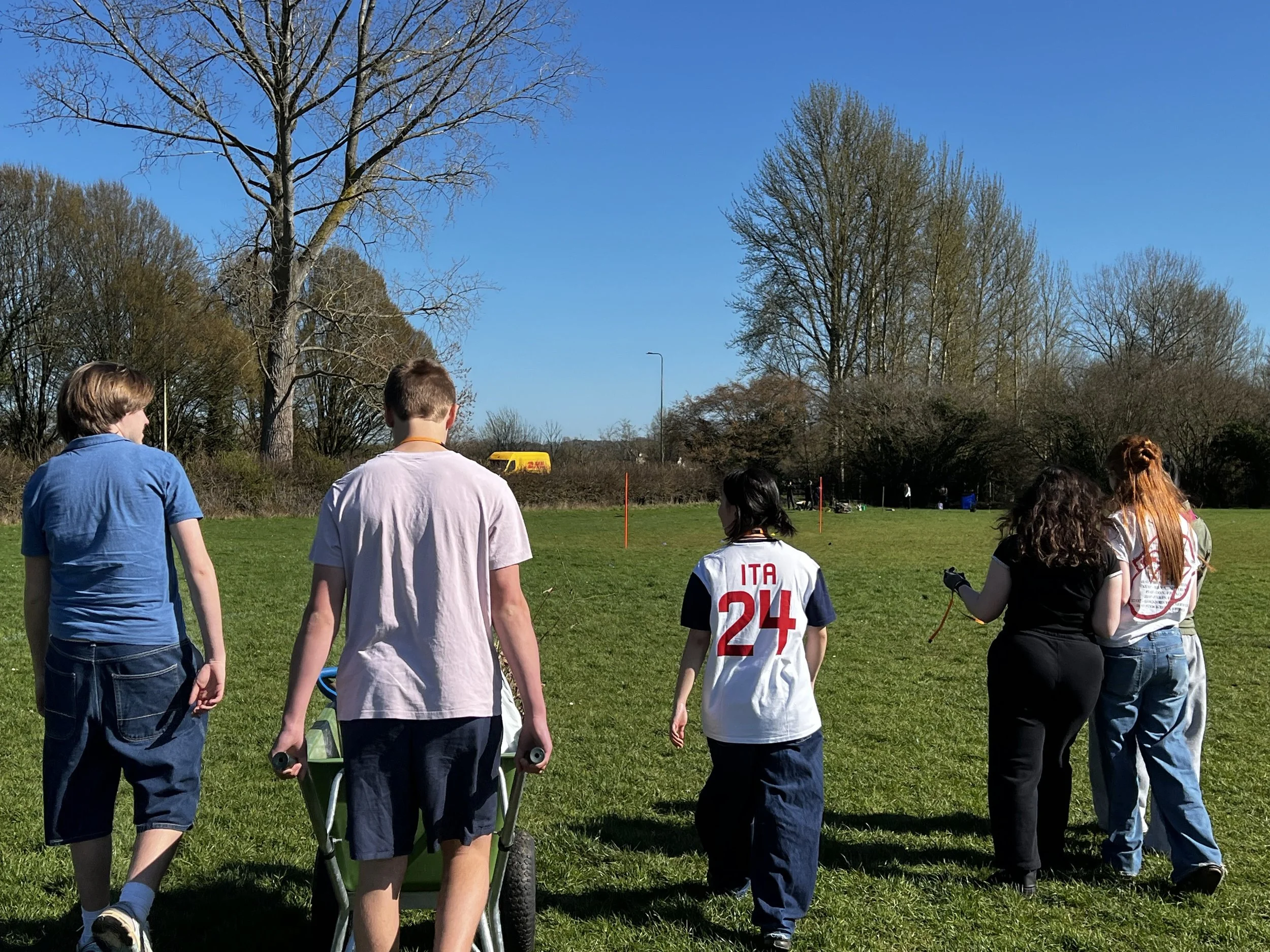 Cherwell students planting.jpg