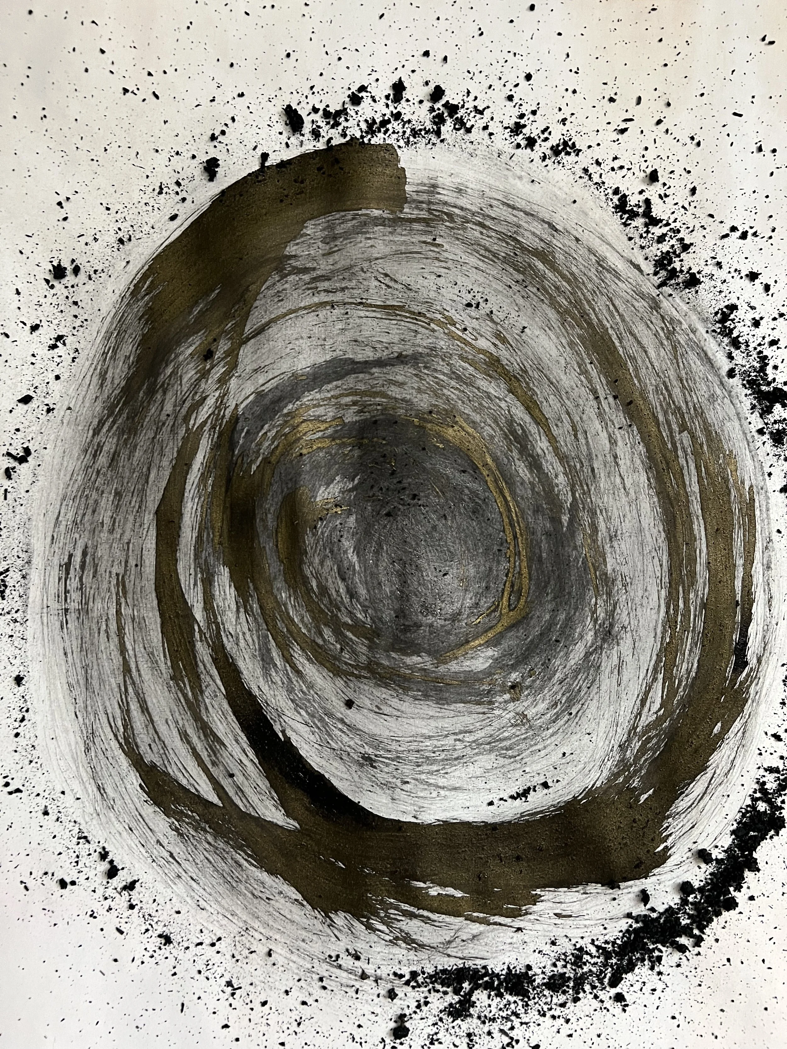 Circular painting made with a toilet brush on paper, representing the labour of cleaning a toilet.