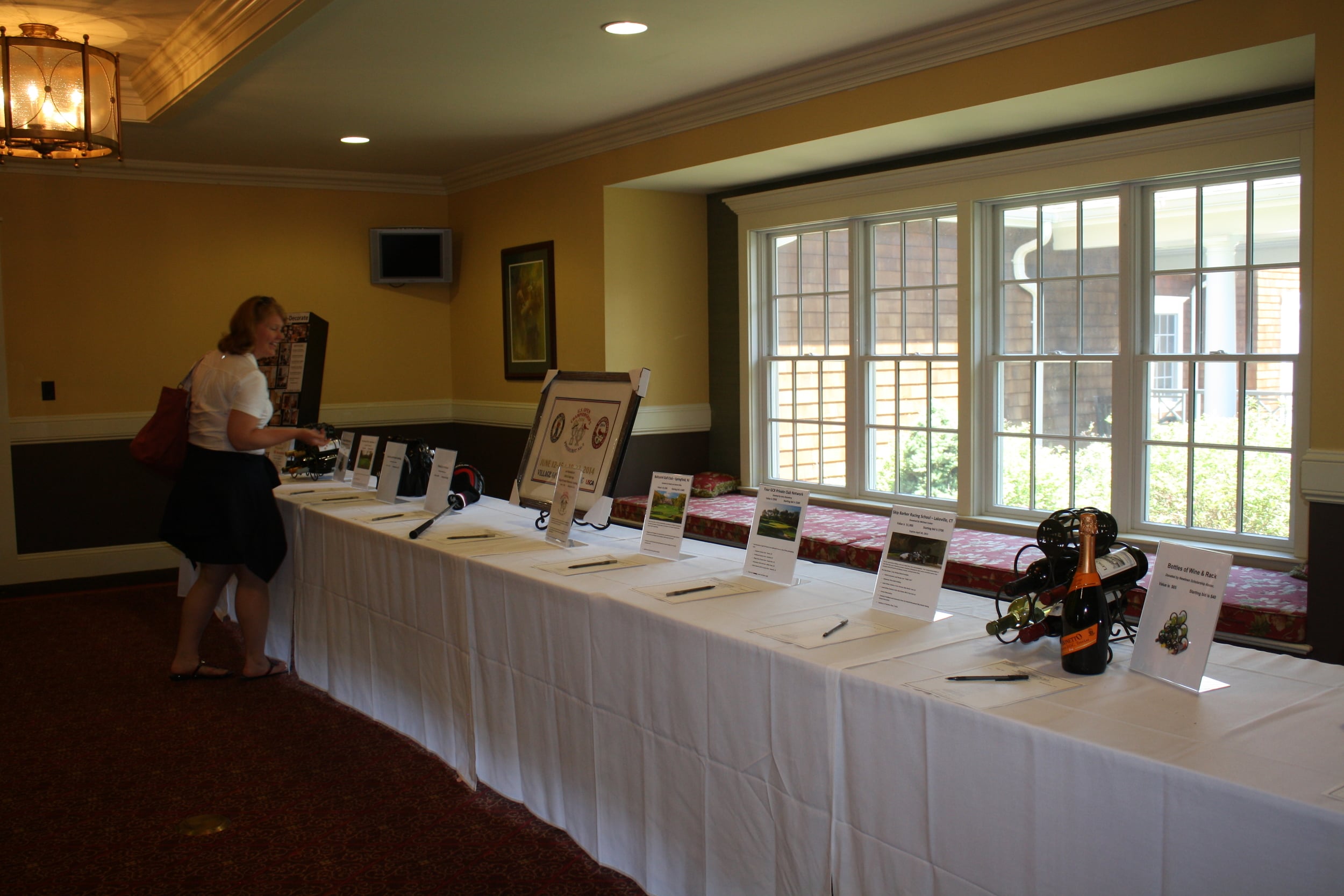 061614 rrcc golf silent auction (4).JPG