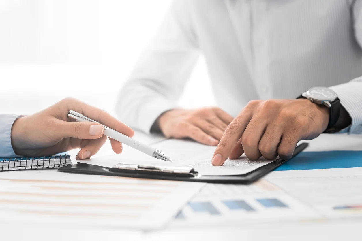 iStock-843013220-legalservicesbanner.jpg