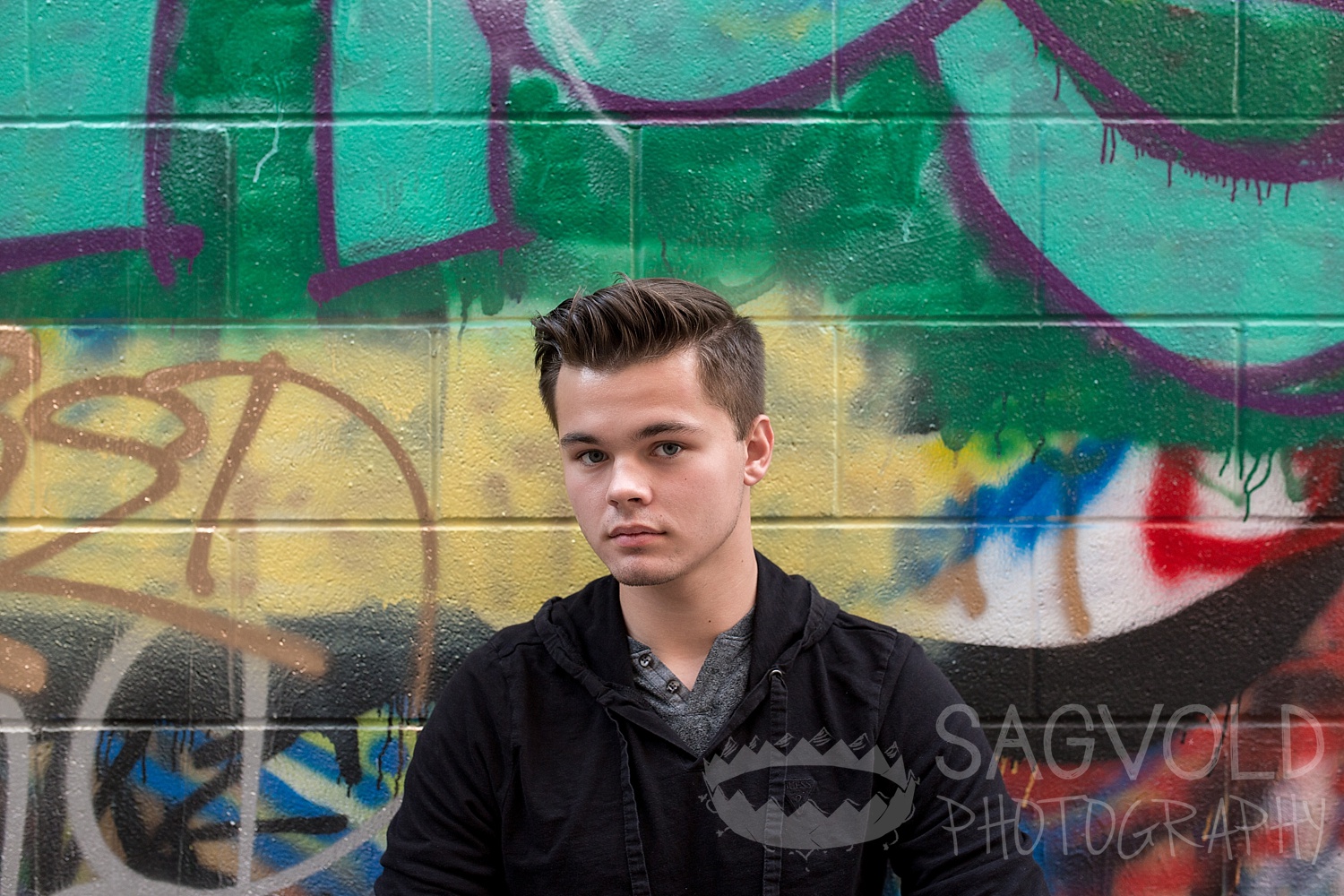 Senior boy graffiti Fargo ND senior photographer Janna Sagvold Photography