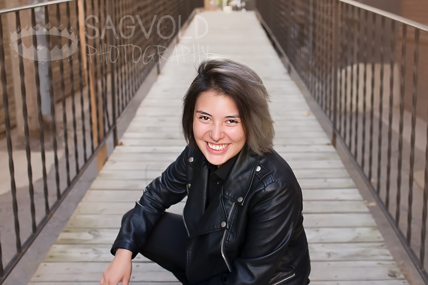 Senior picture Fargo ND senior photographer Janna Sagvold Photography
