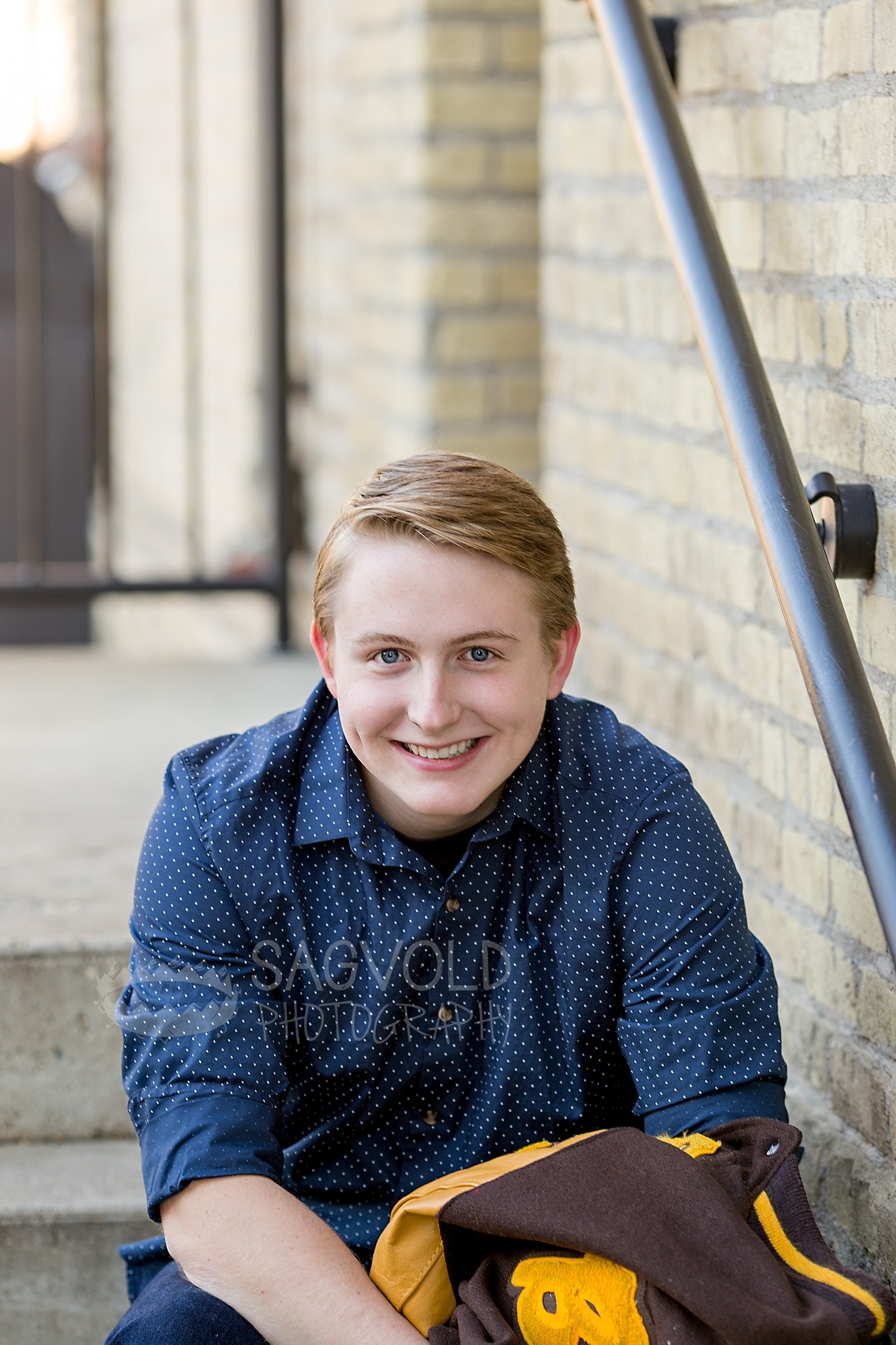 Senior picture Fargo ND senior photographer Janna Sagvold Photography