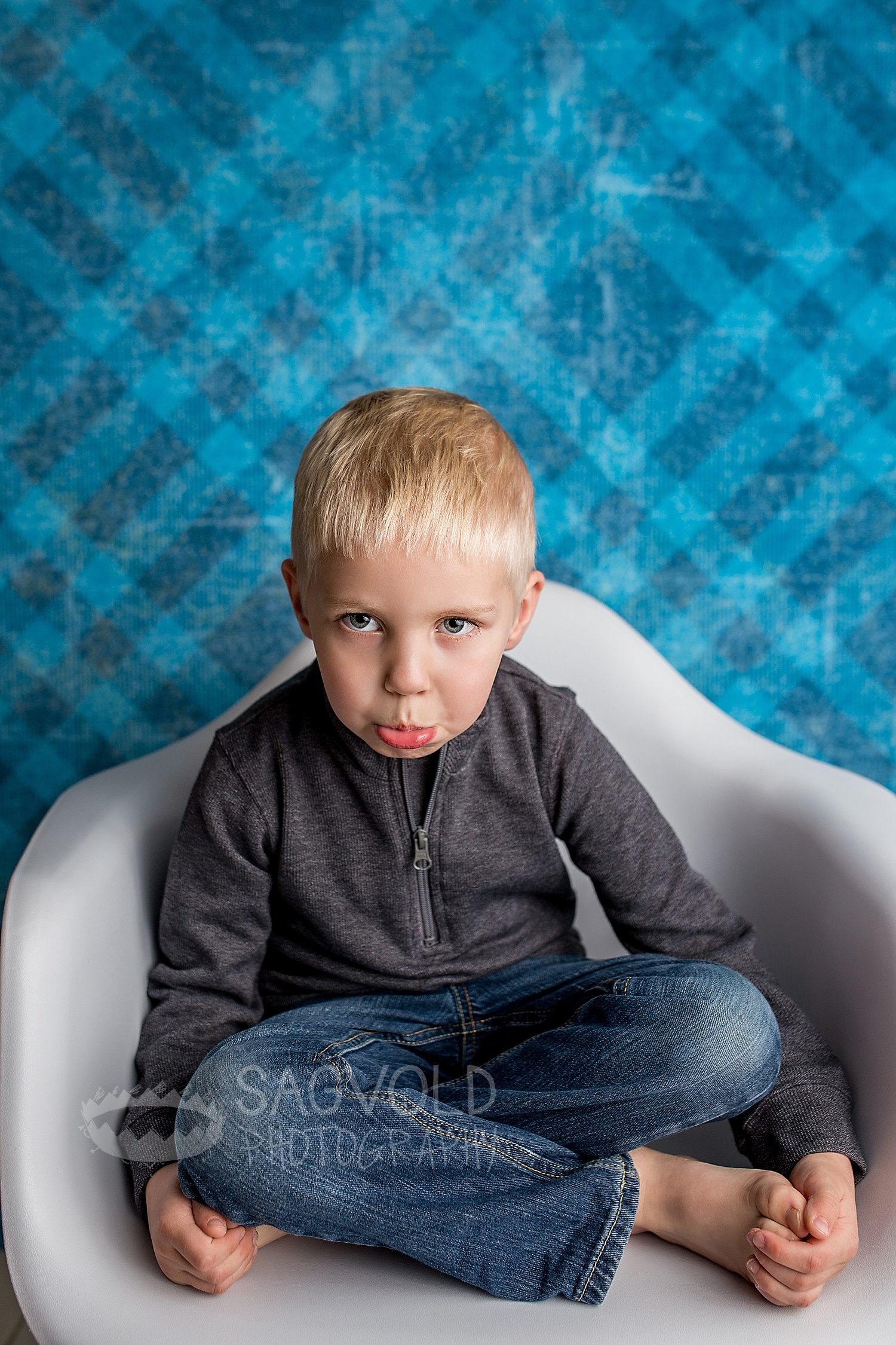 Child picture Fargo ND child photographer Janna Sagvold Photography