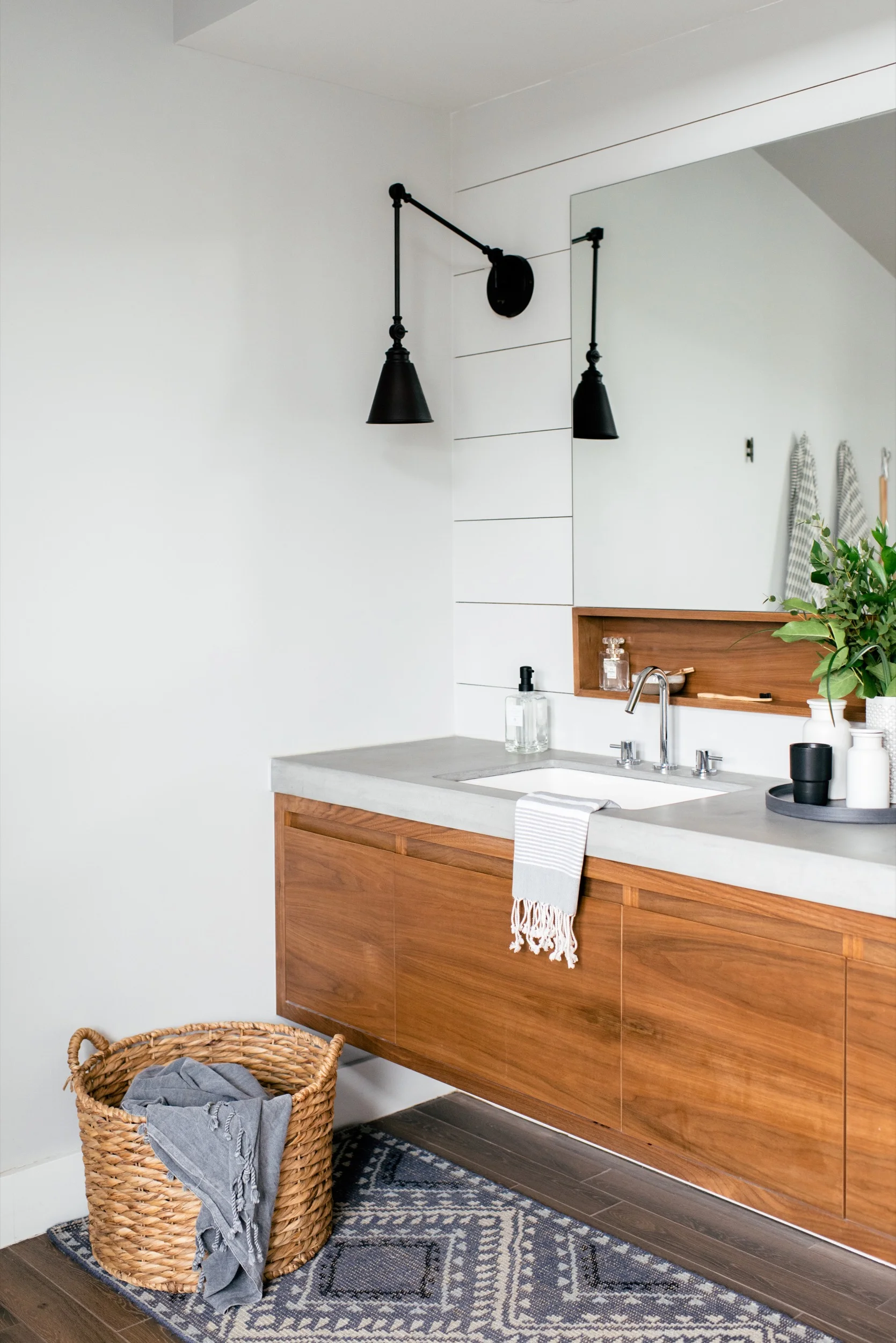 toronto-beaches-master-bathroom-4.jpg