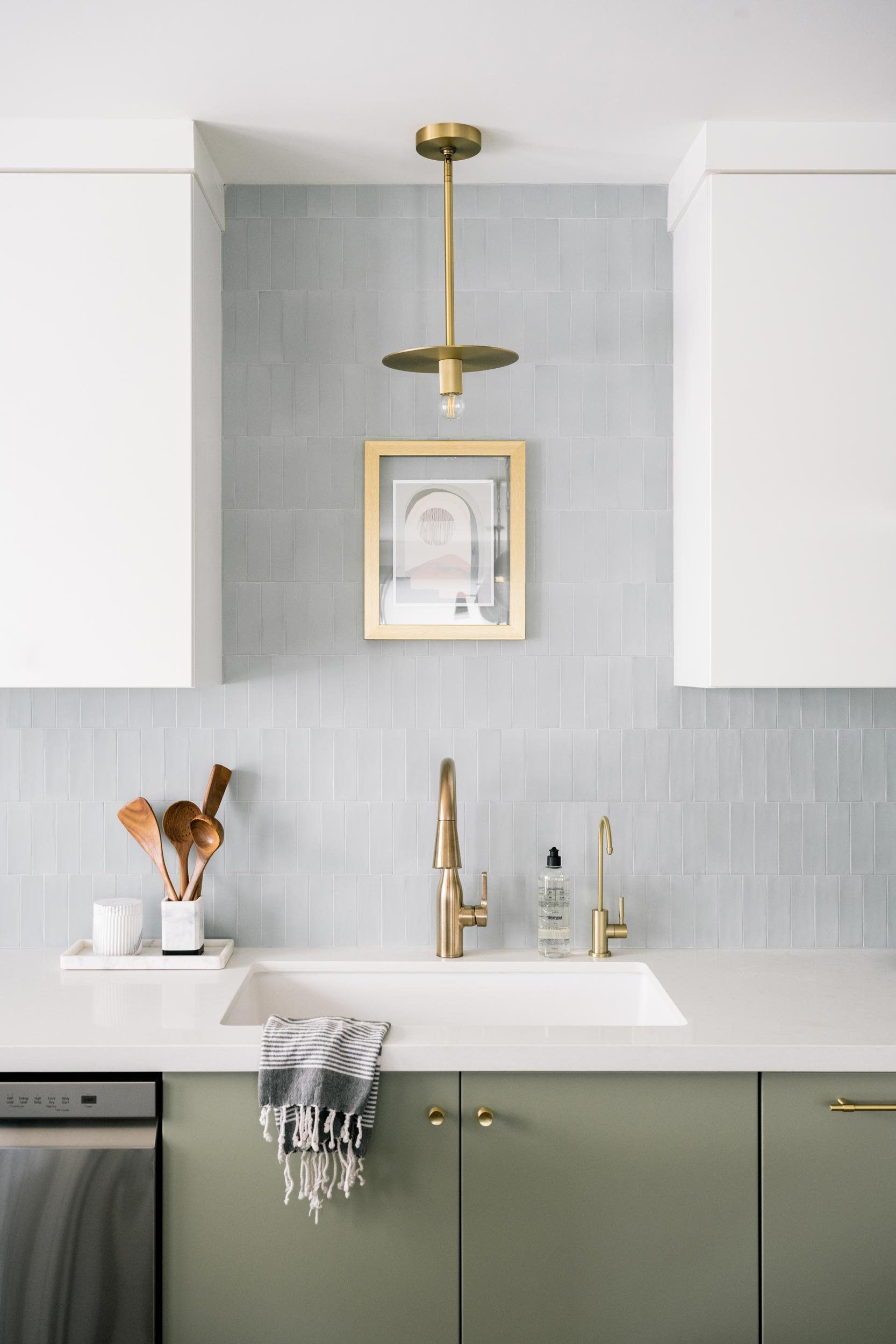 Two-toned kitchen