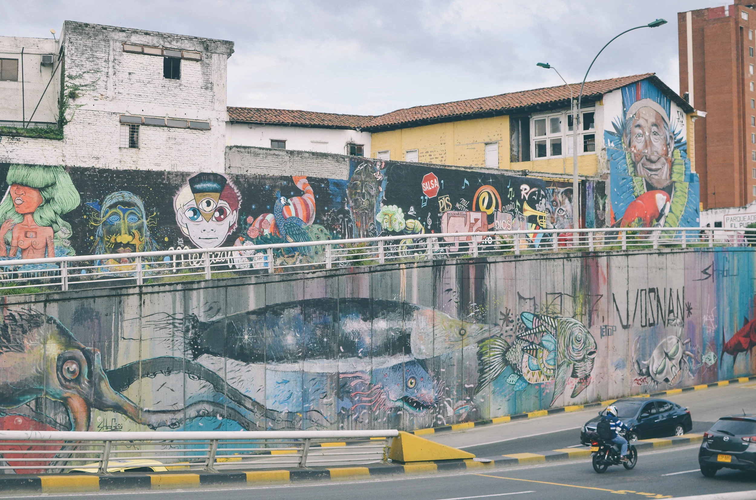 Cali+Colombia_Life_on_Pine_DSC_0122.jpg