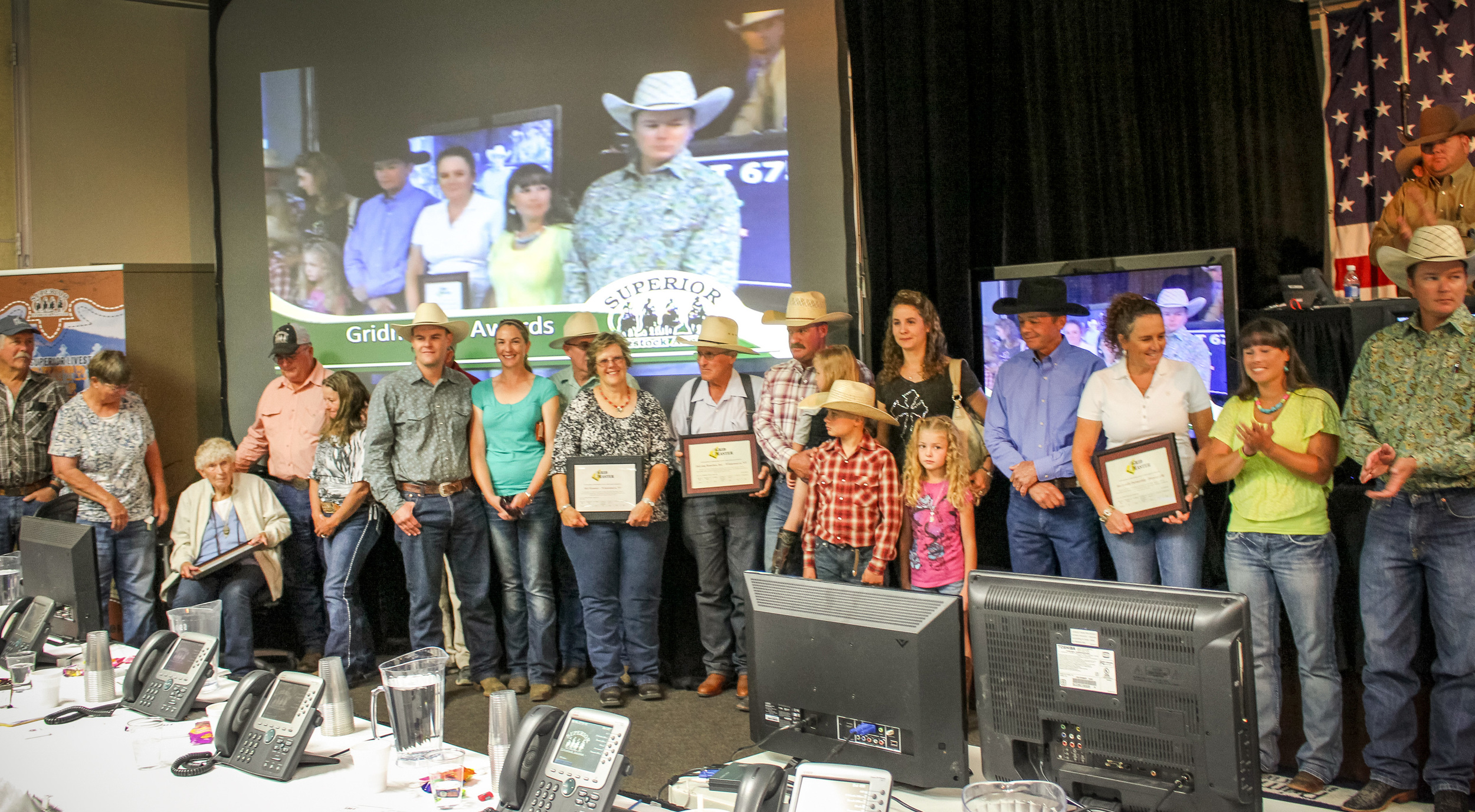 Wedel customers receiving GridMaster Awards at the 2015 Winnemucca Superior Sale