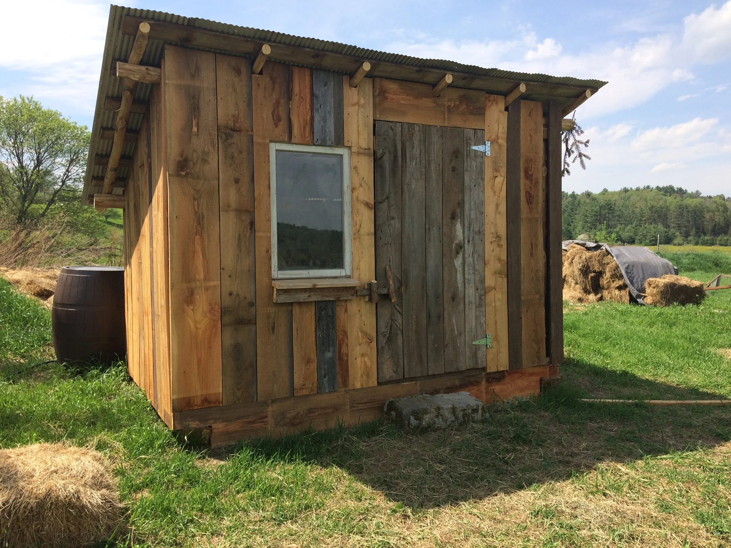 UVM Natural Resources Students Build Needed Infrastructure for Farm & Forest Program