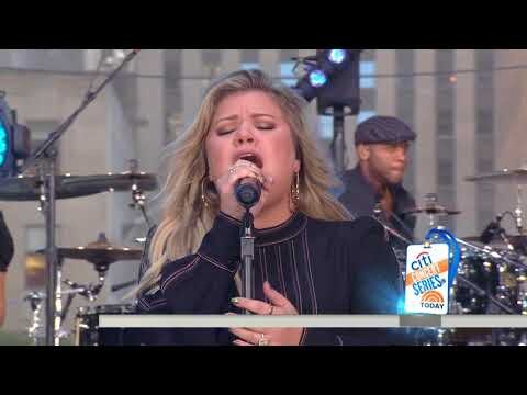 Kelly Clarkson - Move You (The Today Show)