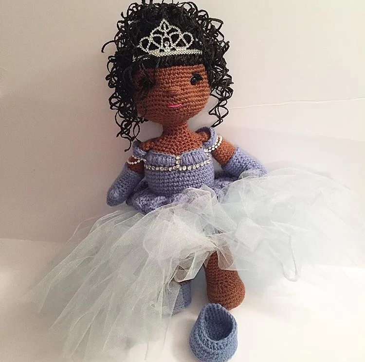 Yes, this is Brandi, as Cinderella, in doll form! *cries in 90's baby nostalgia*