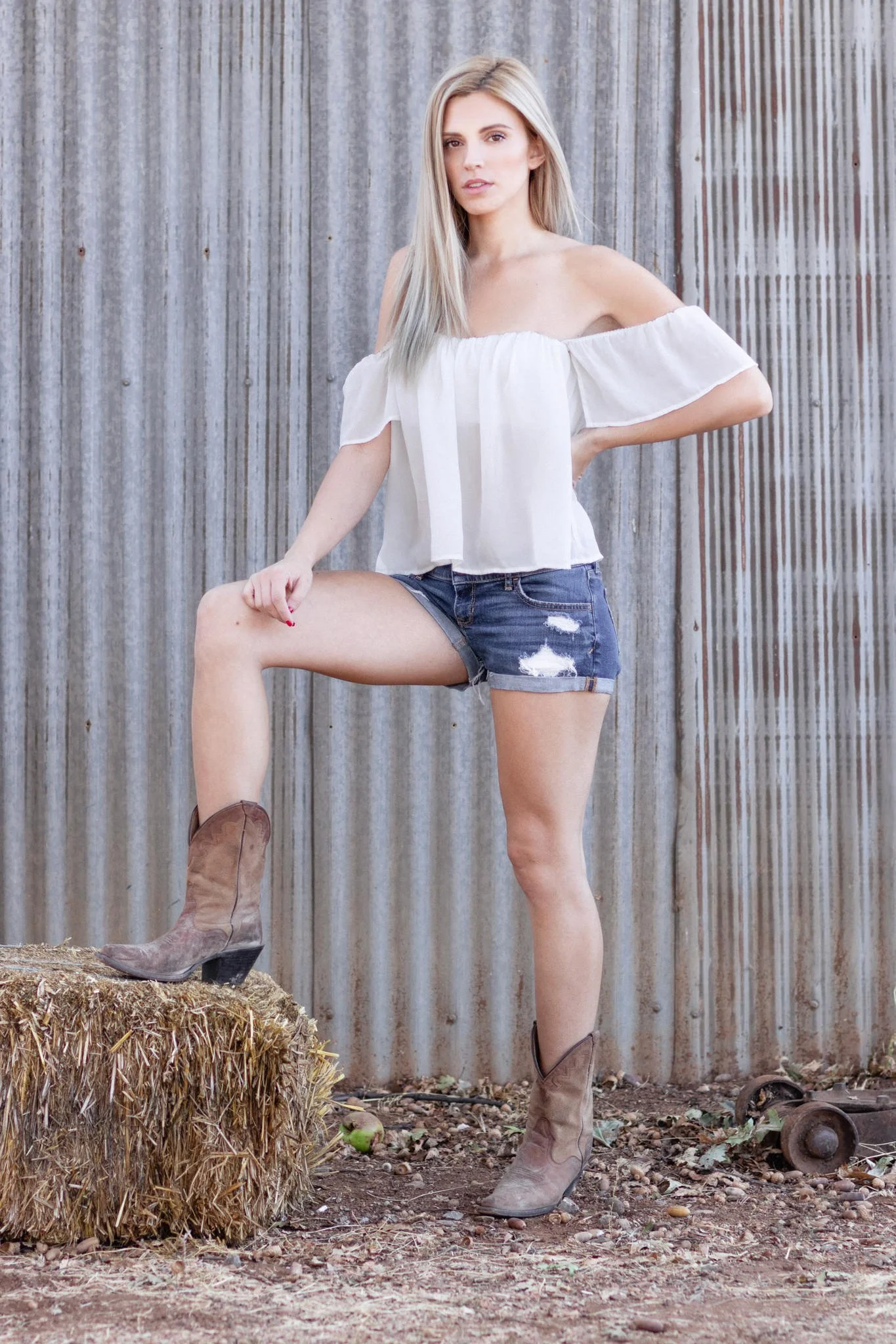Breeona-2307-Web.jpg