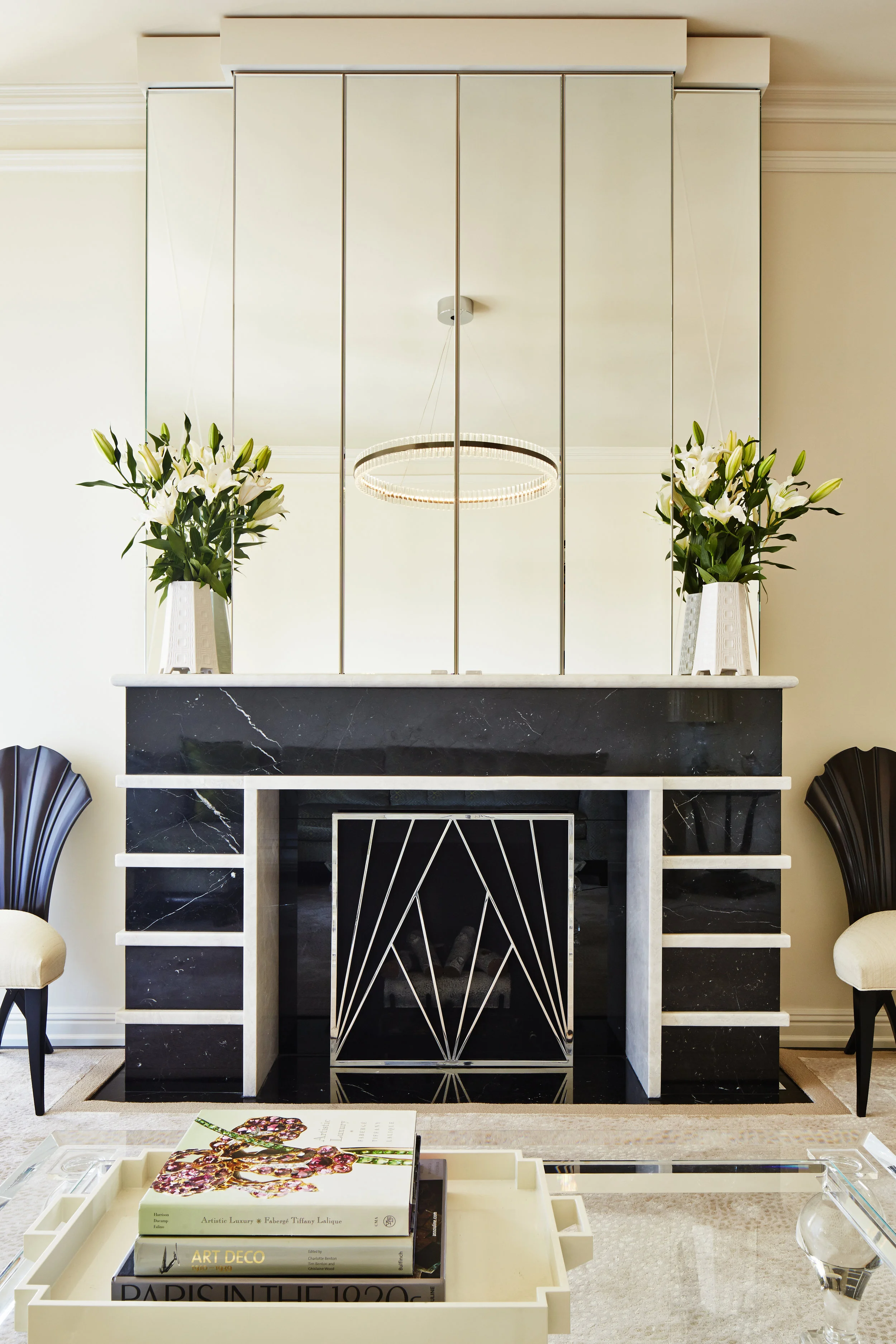 808_LivingRoom_03.jpg