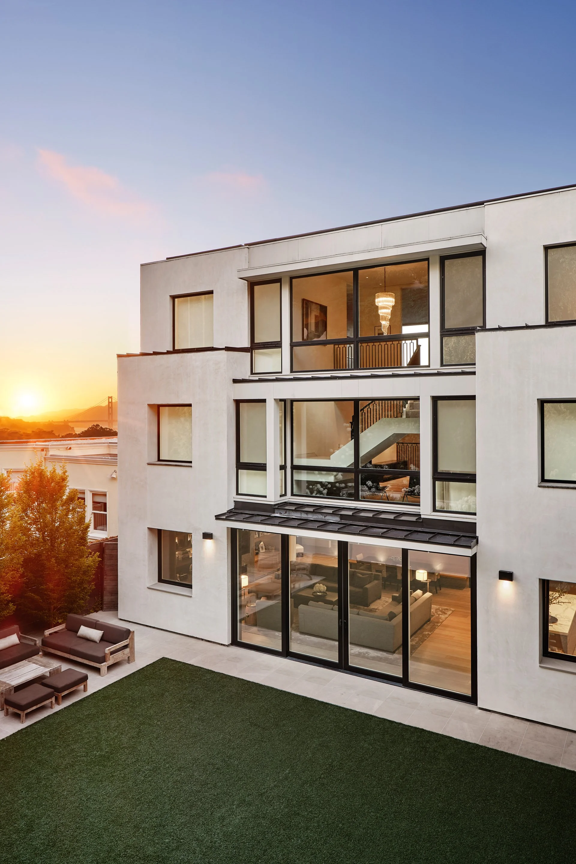2775Vallejo_Back_EXT_01.jpg