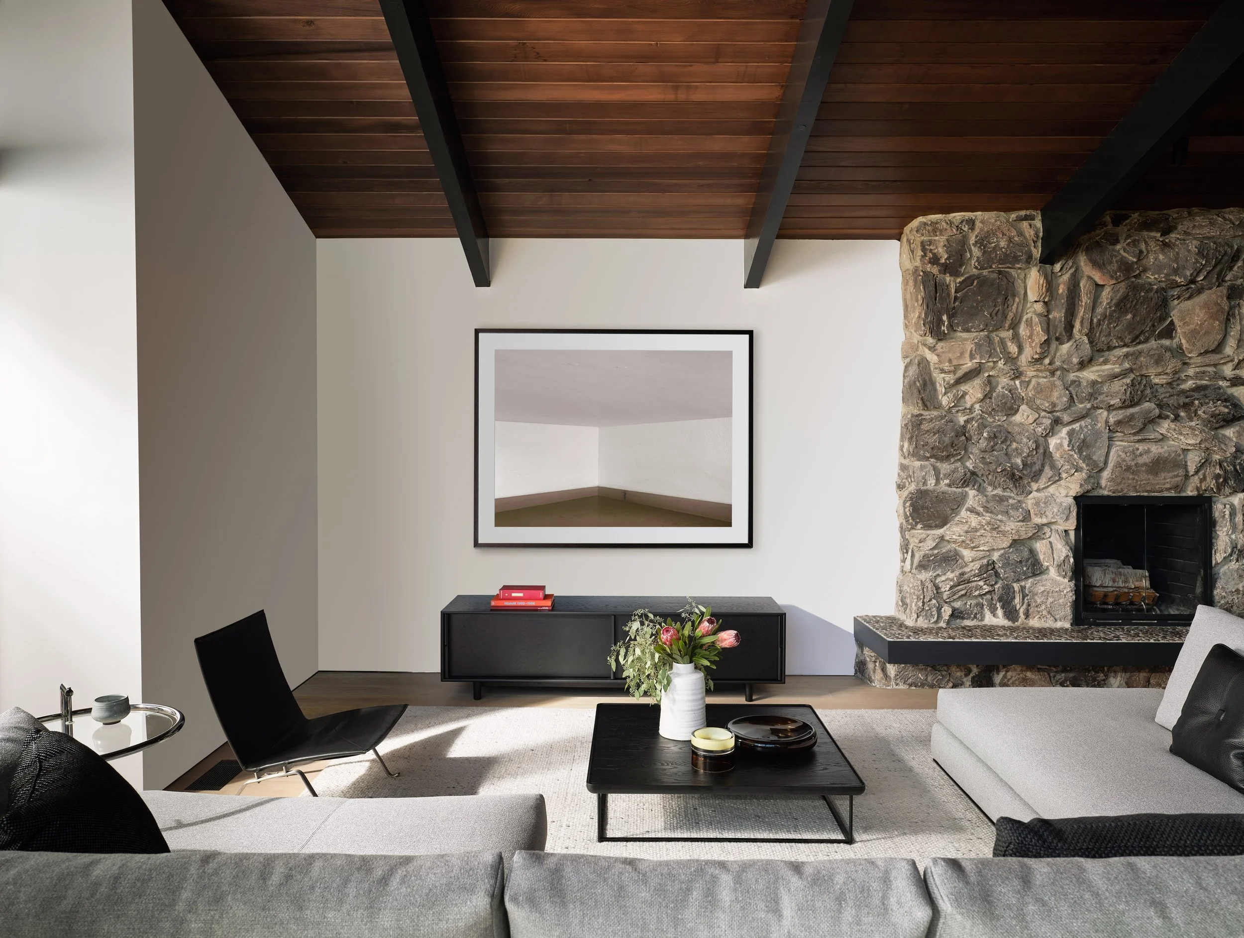 185Beacon_Living_01.jpg