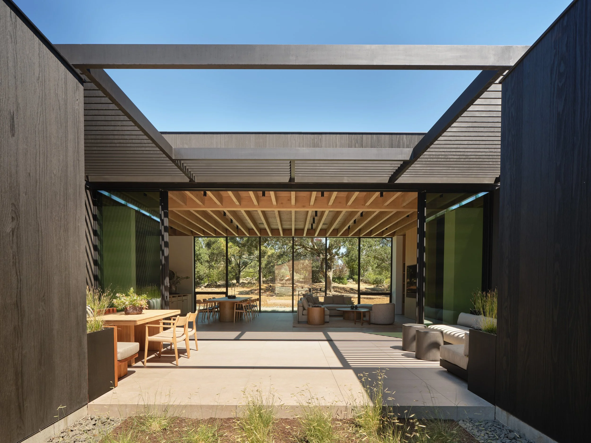 GreenValley_Outdoor_03.jpg