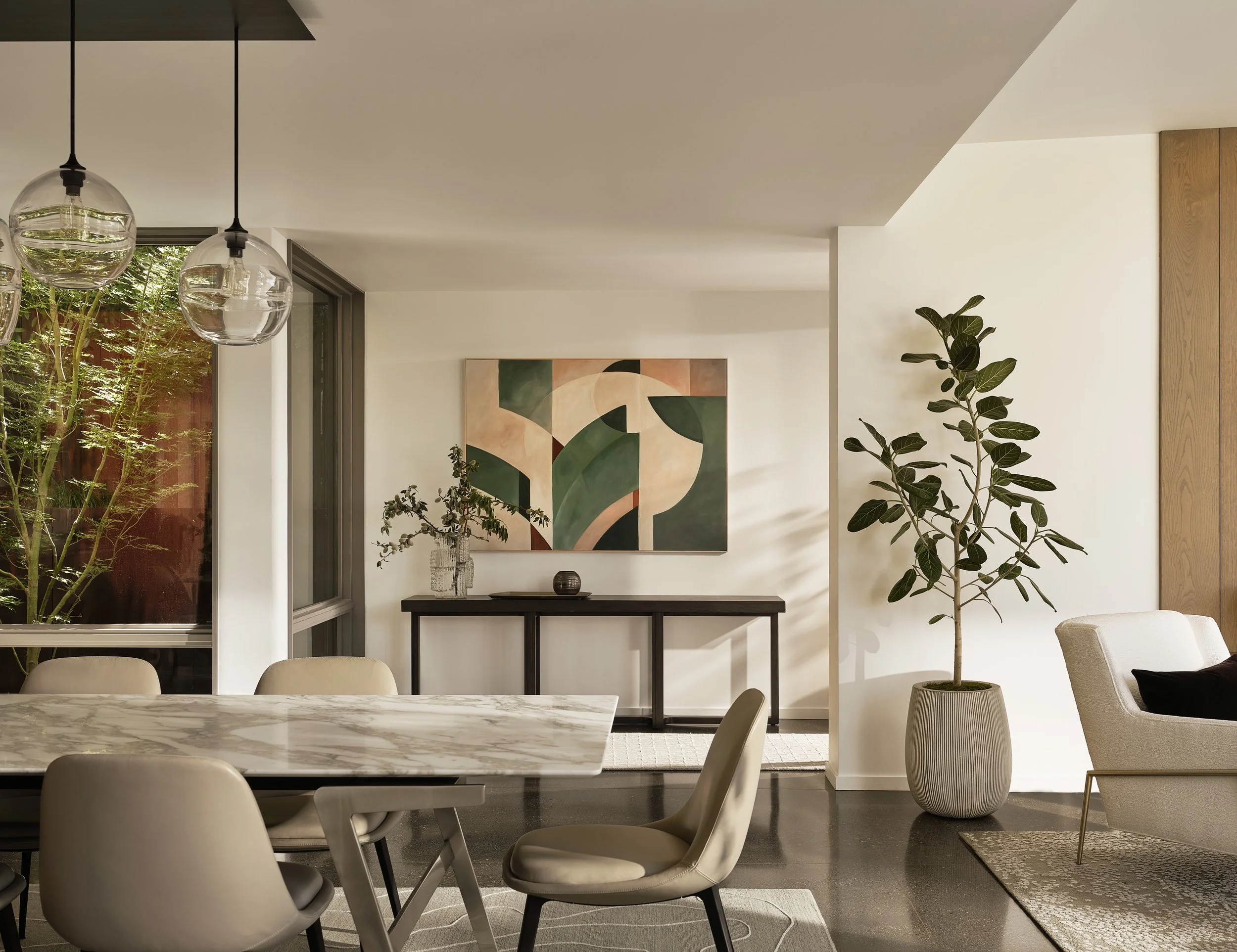 32BayView_Dining_03.jpg