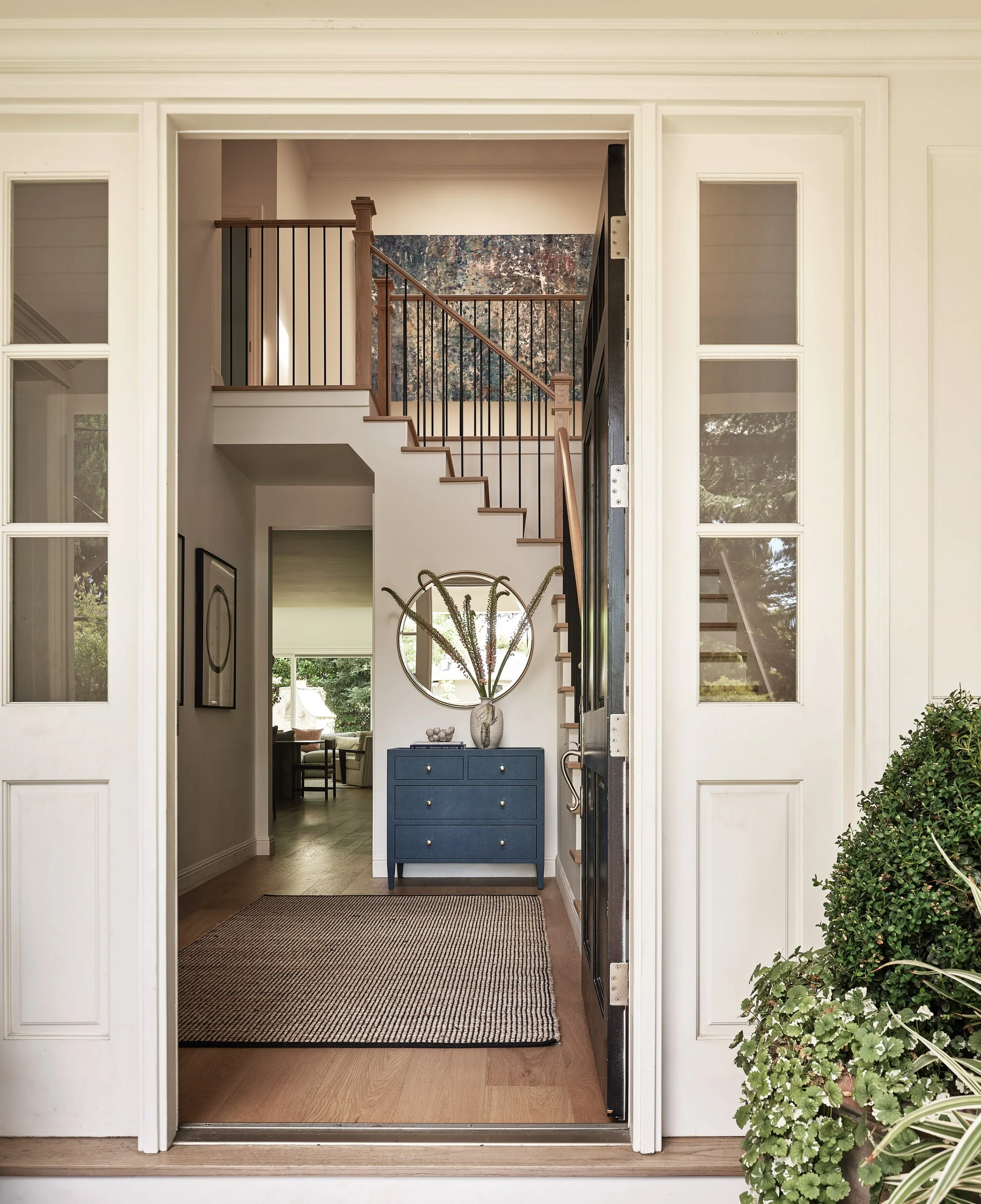 620Magnolia_Entry_01.jpg