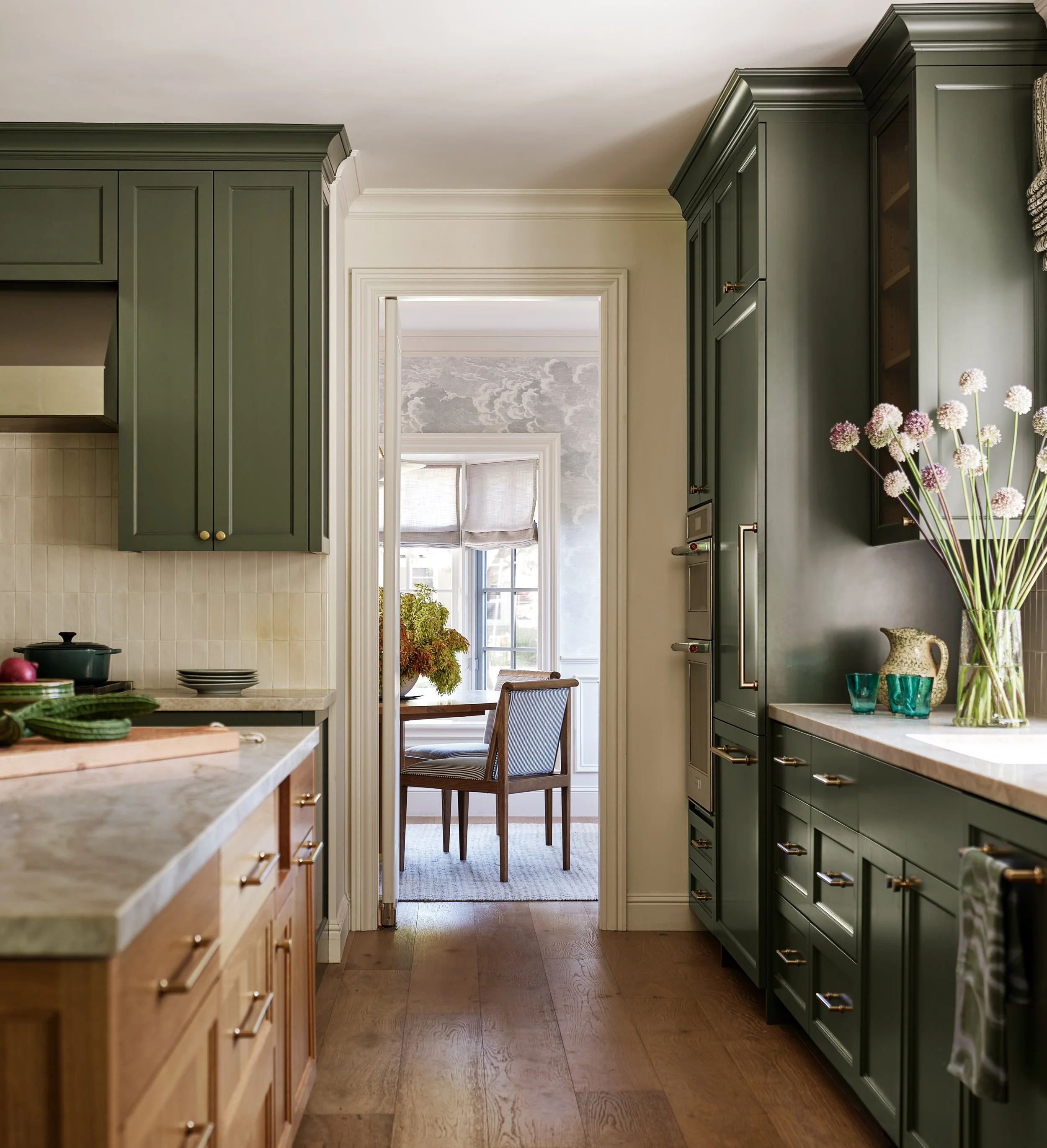 620Magnolia_Kitchen_04.jpg