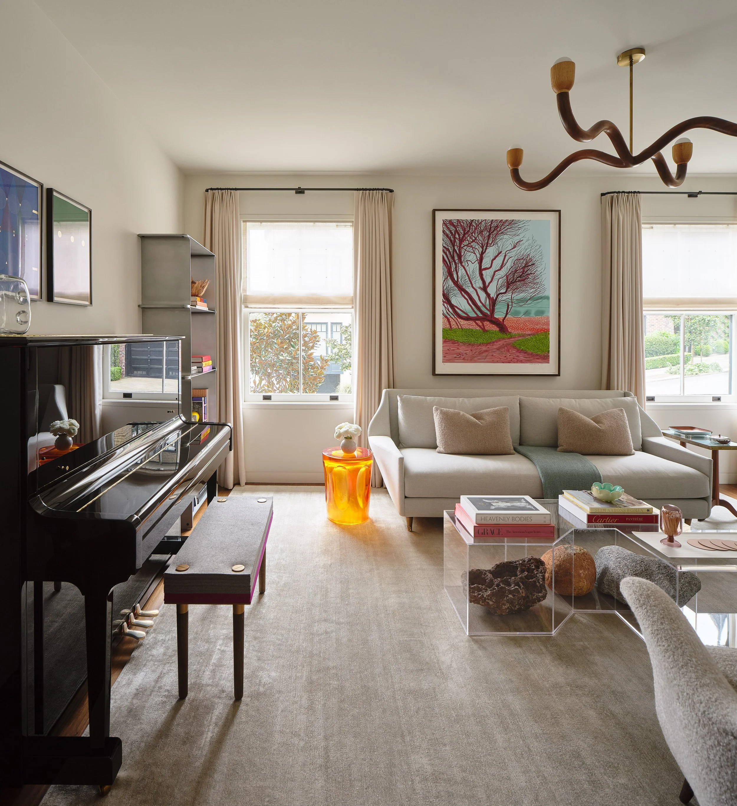 135_Locust_Living_01.jpg