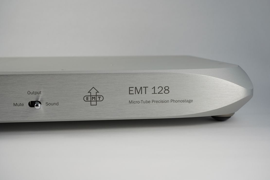 Front of EMT 123 high end phono stage