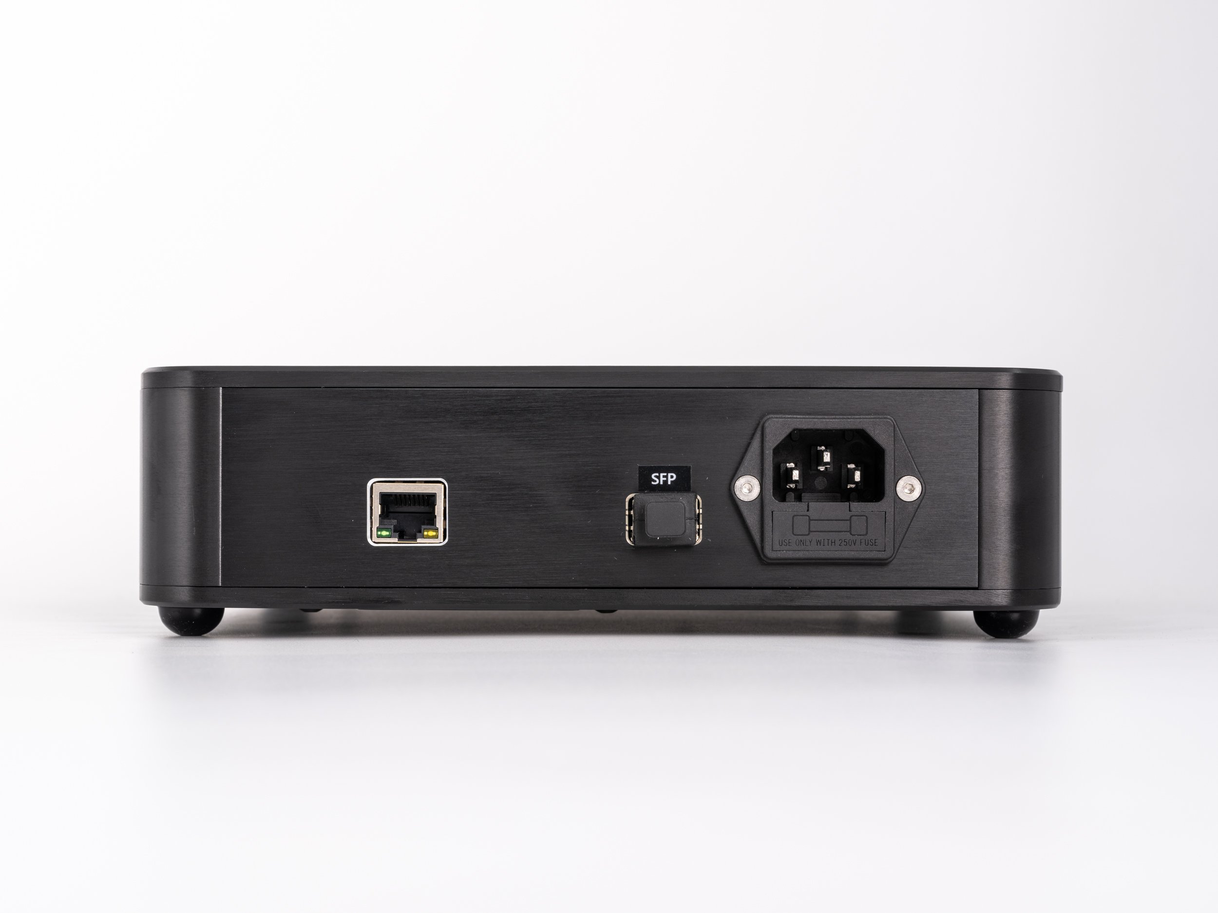 exD Konnet Network Switch-5.jpg