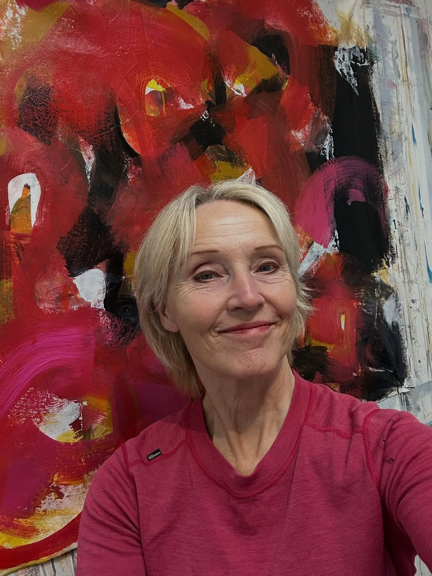 Det ble sterke farger og kontraster i dag.

#maleri #paintings kontraster #contemporaryart #contrast #red #r&oslash;dt #artist kunstverk #atelier #artwork #studiogallery @livsolbergandersen