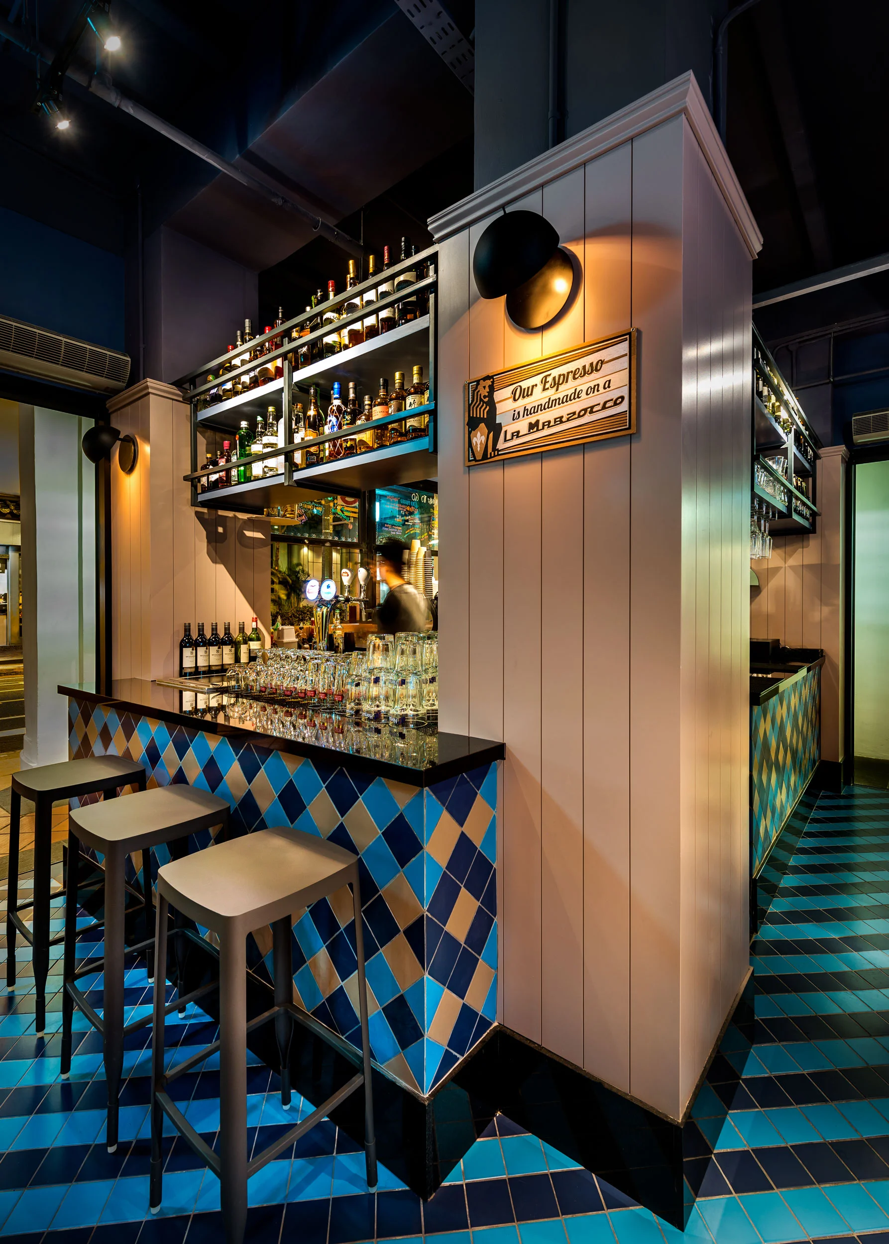 Rockett_Studio_Commercial_Interior_Design_BW_Furniture_Singapore_3.jpg