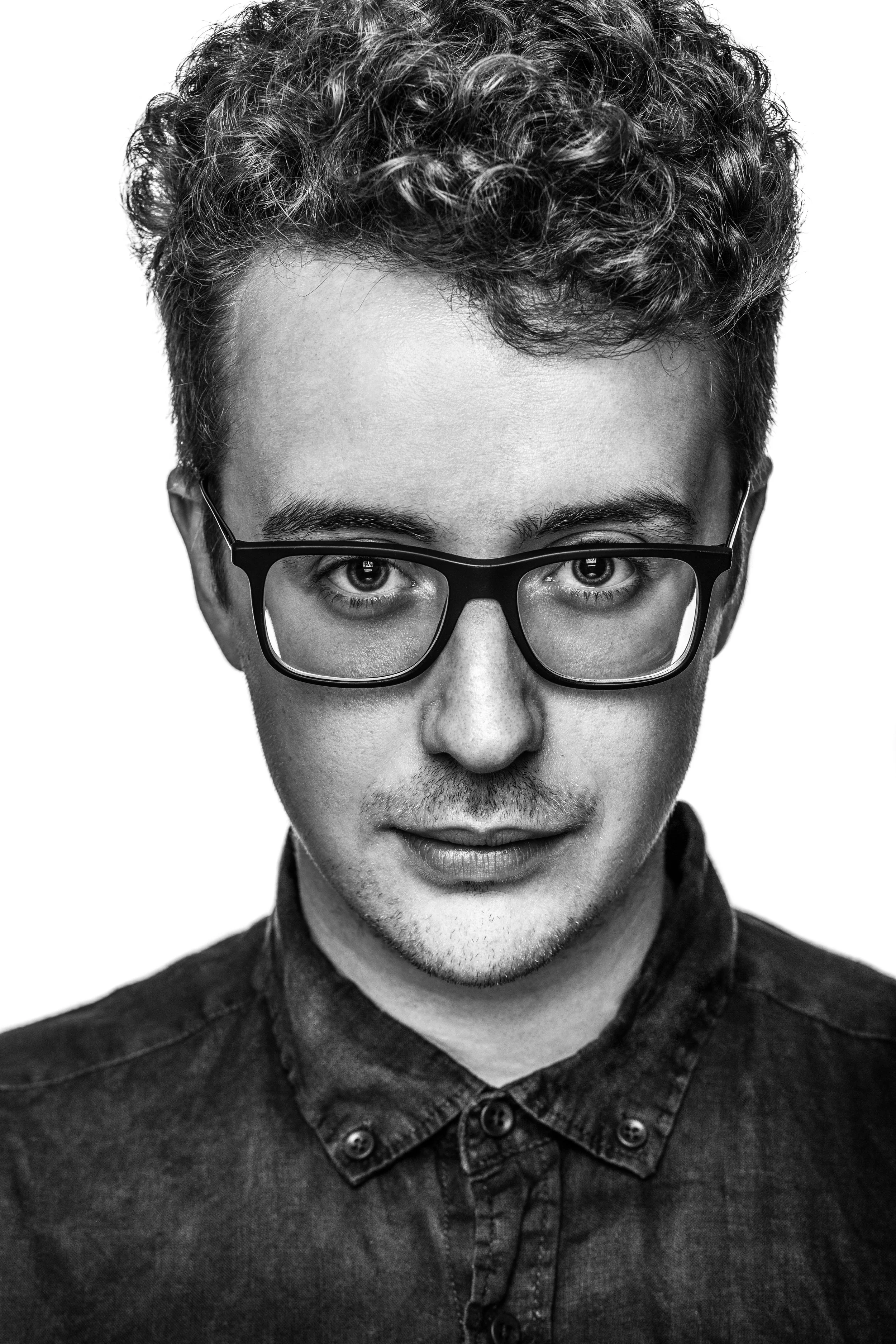 StevenHinklage_Headshots-0053-2.jpg