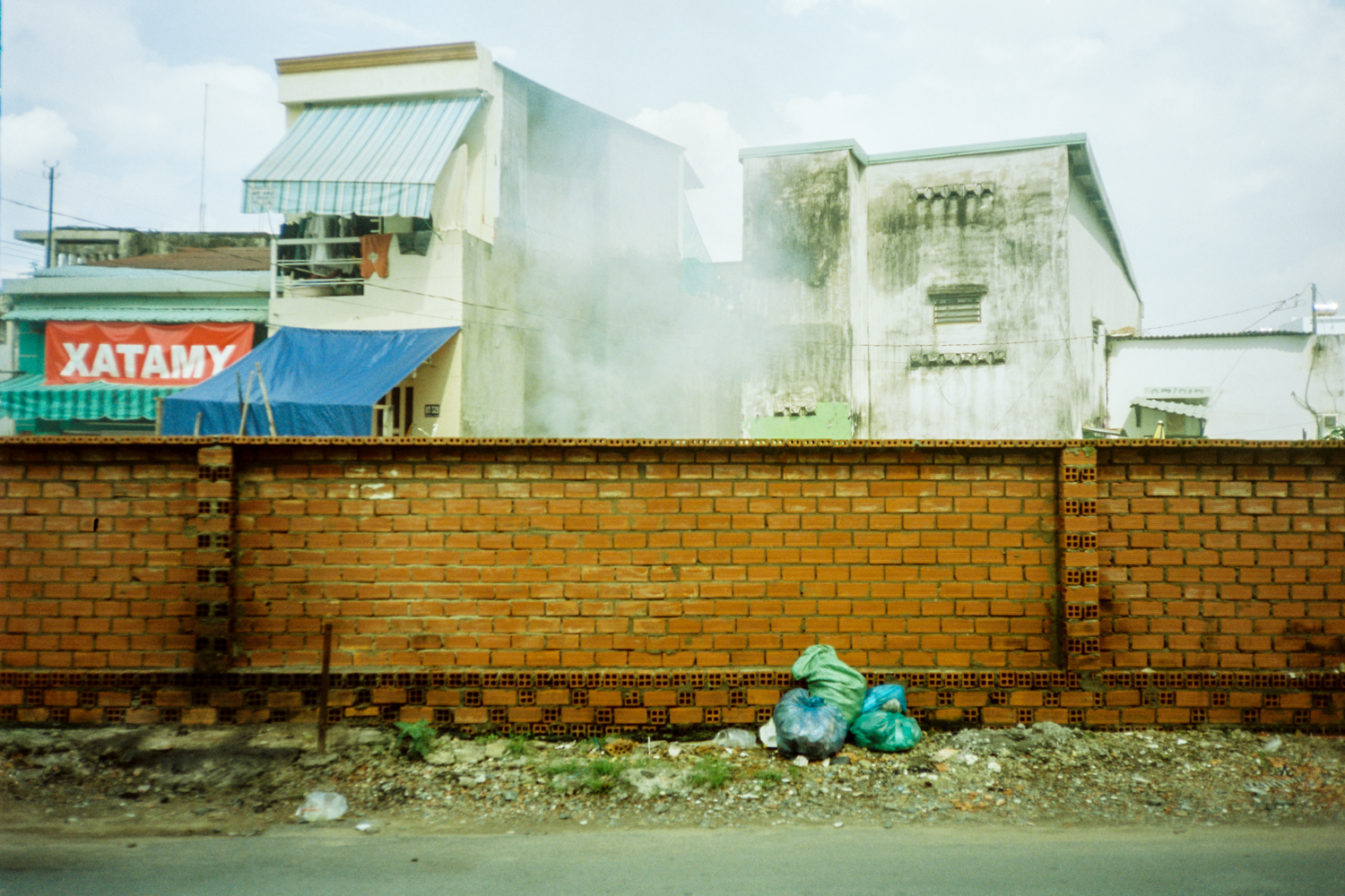 Wall - Saigon, 2016