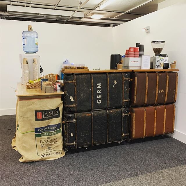 The vintage trunk bar is looking smart today, set up for a film craft services this week #eventprofs #craftservices #craftcatering #specialitycoffee