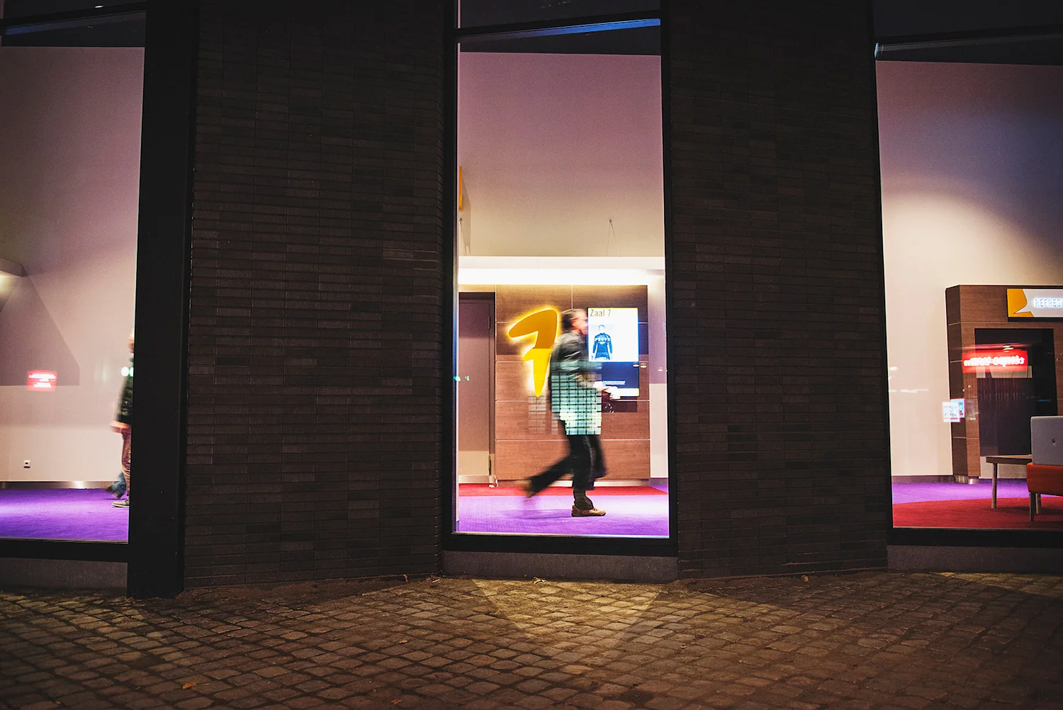 JRV_0061bew-(1).jpg