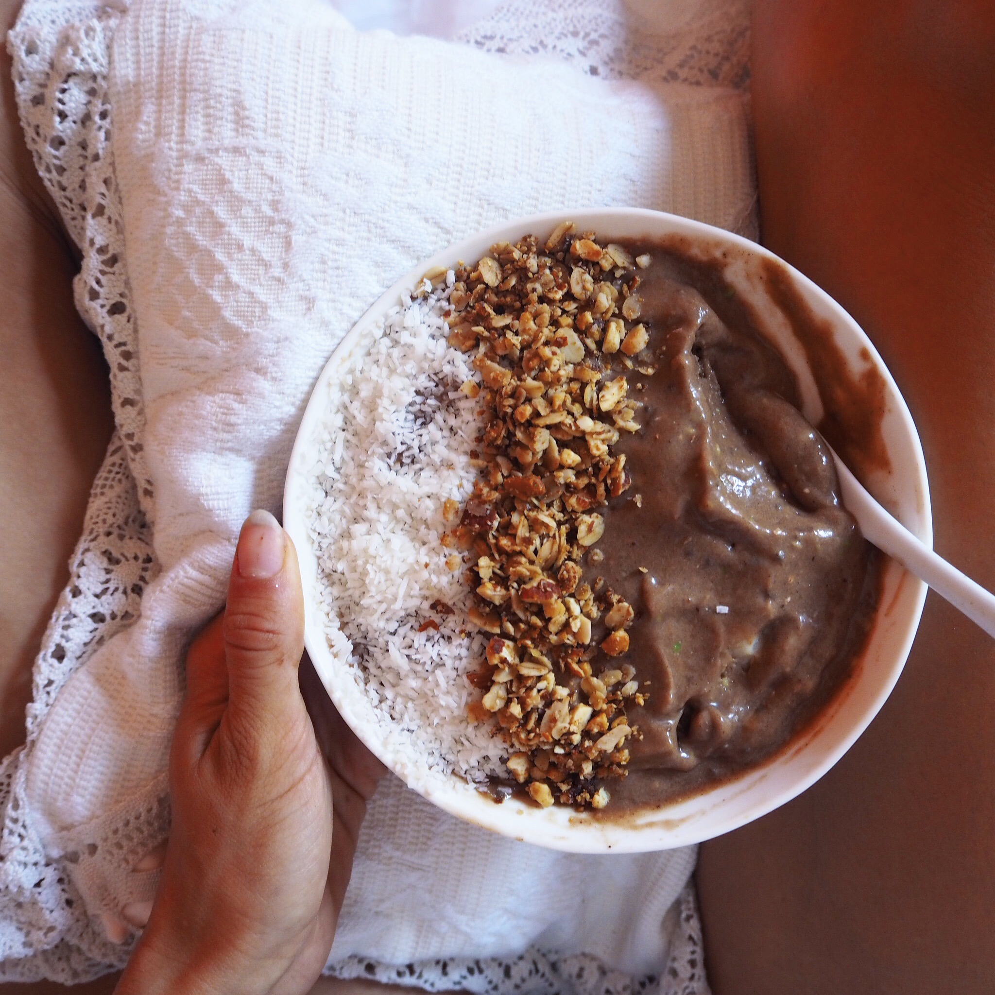 Chocolate lover banana nice cream & coco & homemade granola