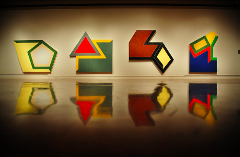 Do galleries co-exist in the 21st century?