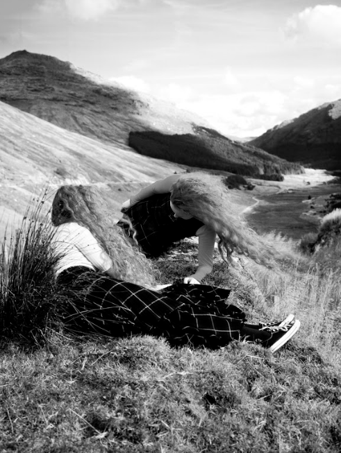 Lock Intertwining Loch - Ruby Pluhar