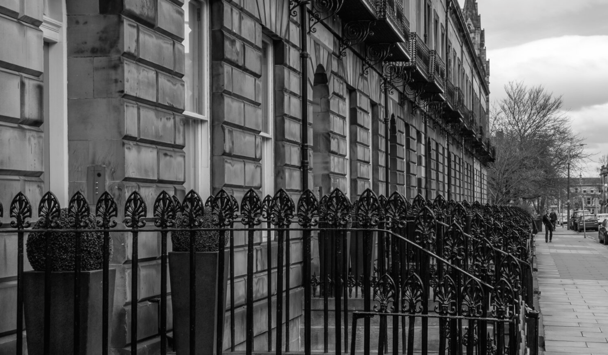 Lease Art in Edinburgh, Scotland