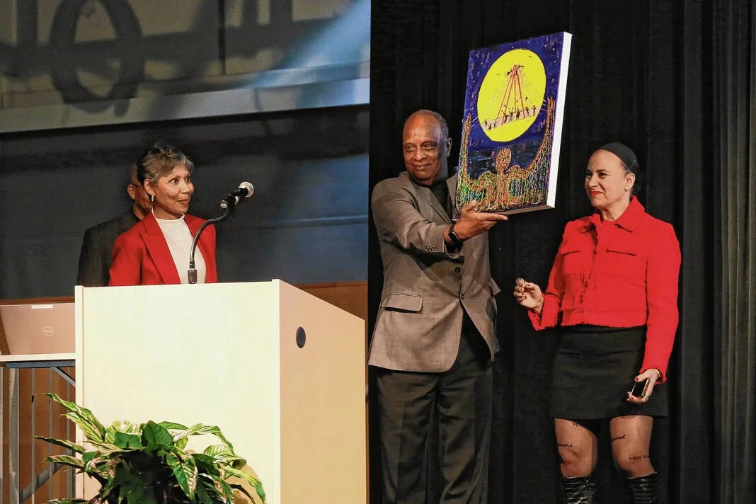 An award painting as the culmination of a unique event