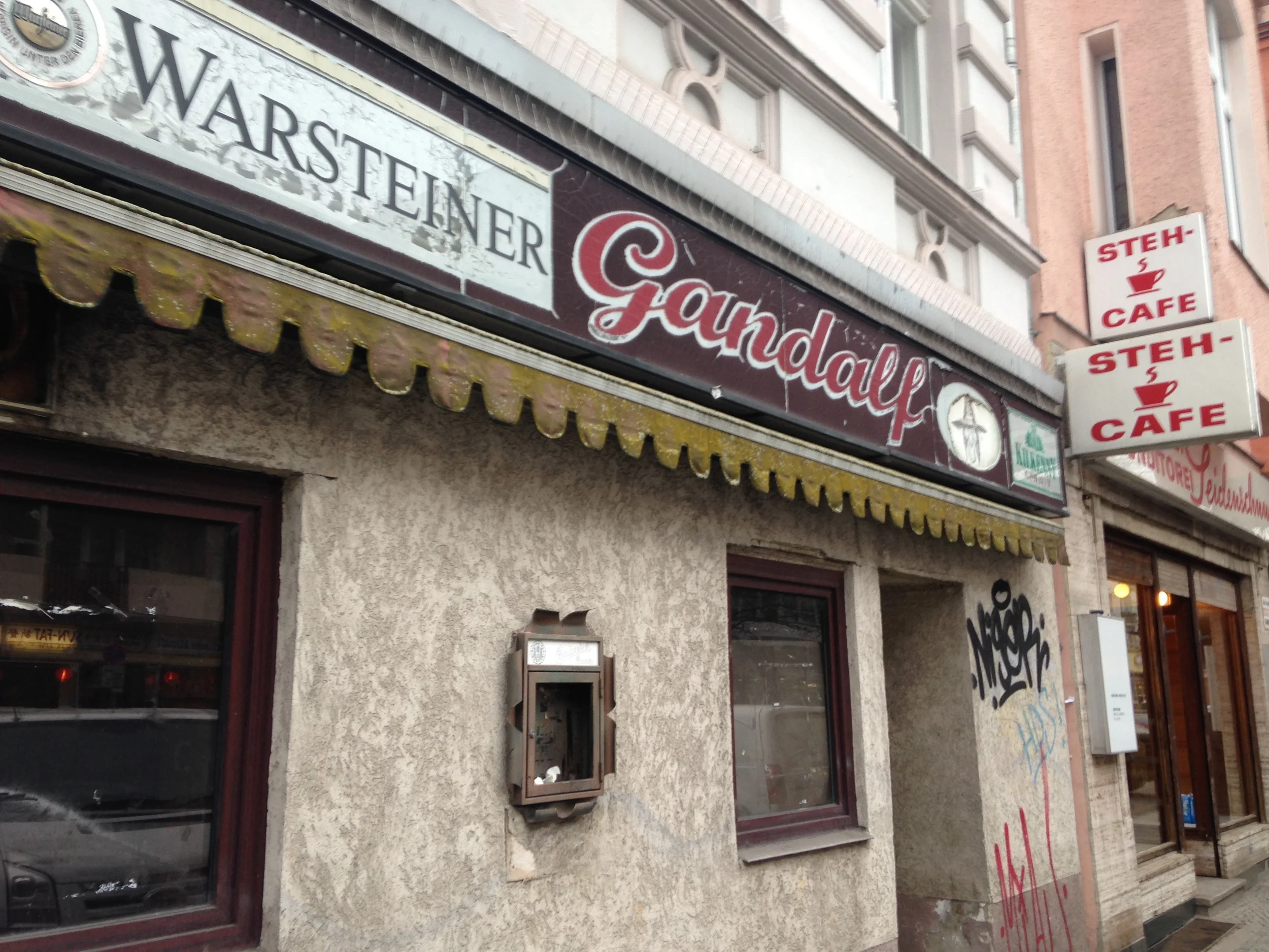 Gandalf Pub, Gotzkowskystraße, closing date unknown. Based on the name alone, we're holding out for some unknown benefactor to reopen this one.