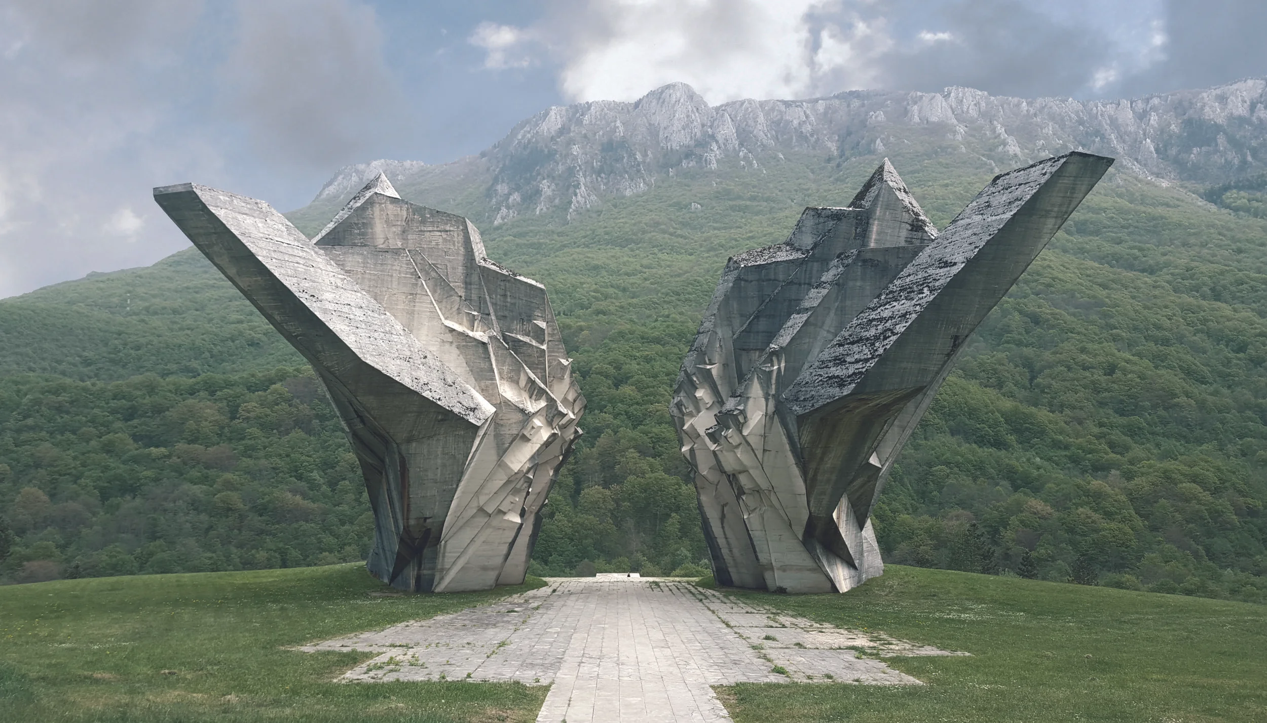 SPOMENIK MONUMENT DATABASE - Degraded Orbit