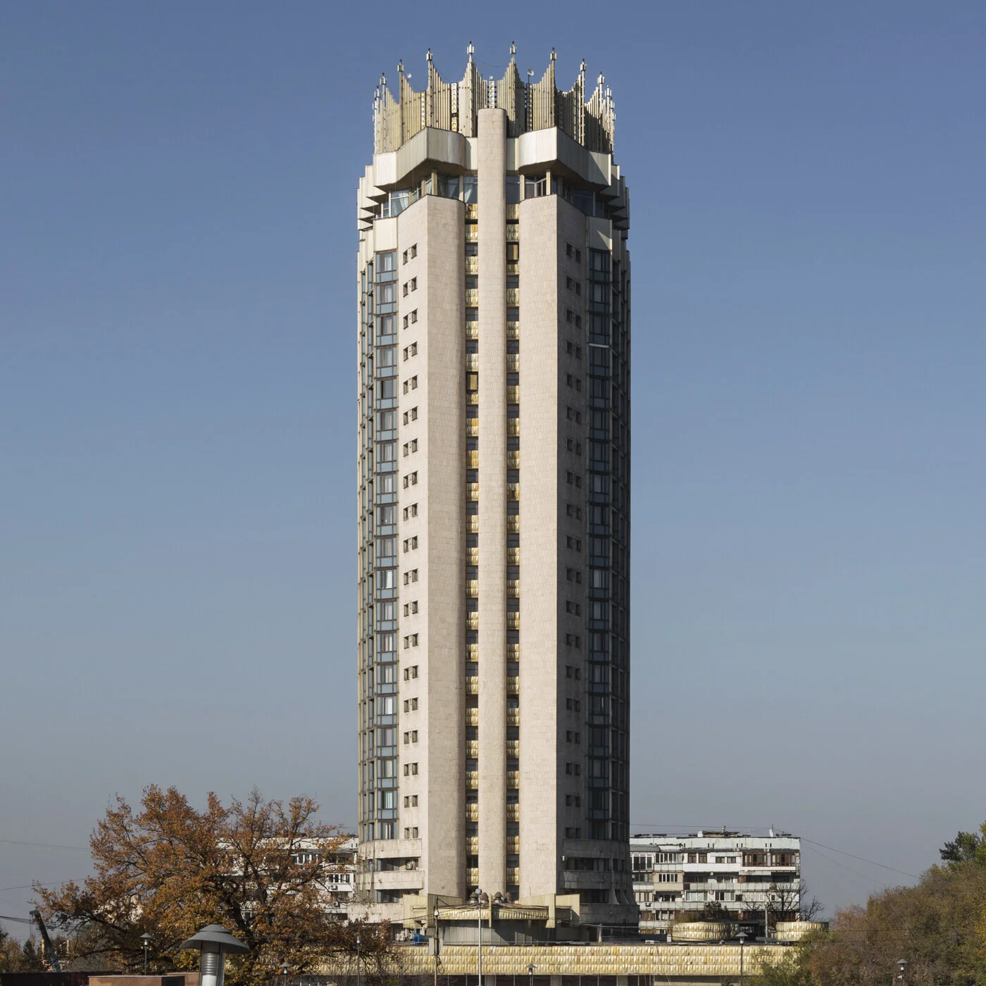 Hotel Kazakhstan, by Y. Ratushny, L. Ukhobotov, A. Anchugov and V. Kashtanov (1977). Almaty, Kazakhstan. Photo: Stefano Perego.