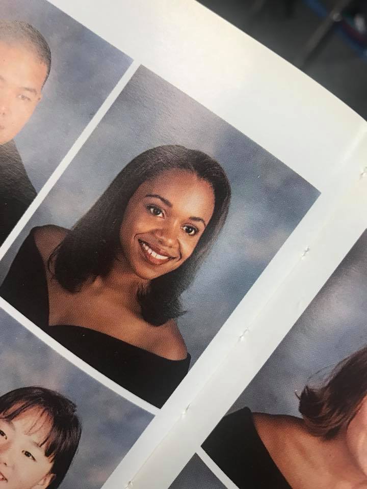 27867803_1364952800316726_3435009378895644539_n.jpg