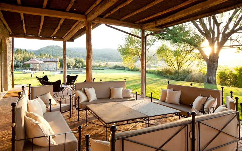 villa-biondi-patio.ashx.jpeg